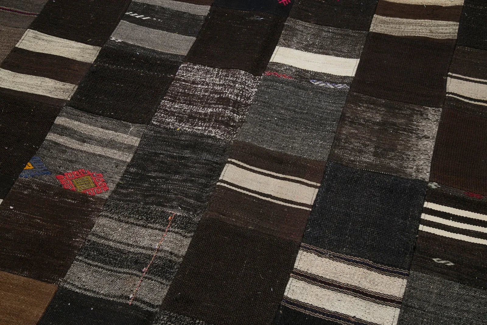 Kırk Yama Kahverengi Patchwork Pamuk Yün El Dokuma Halısı 201x298 Agacan