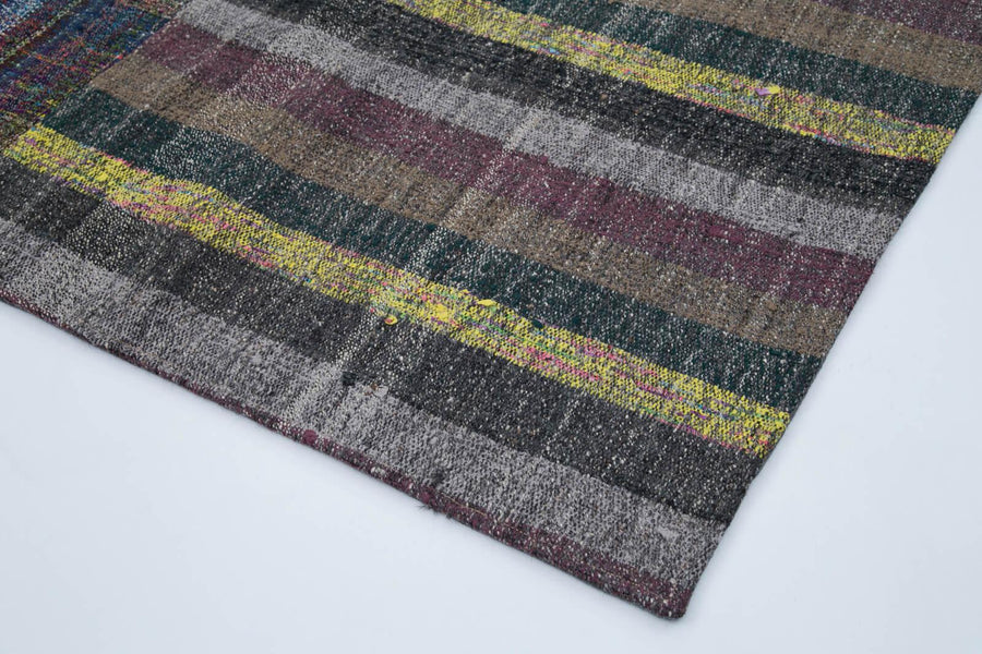 Striped Anthracite Grey Vintage Flatweave Kilim Rug 196x300 cm (6'5" x 9'10") – in the living room