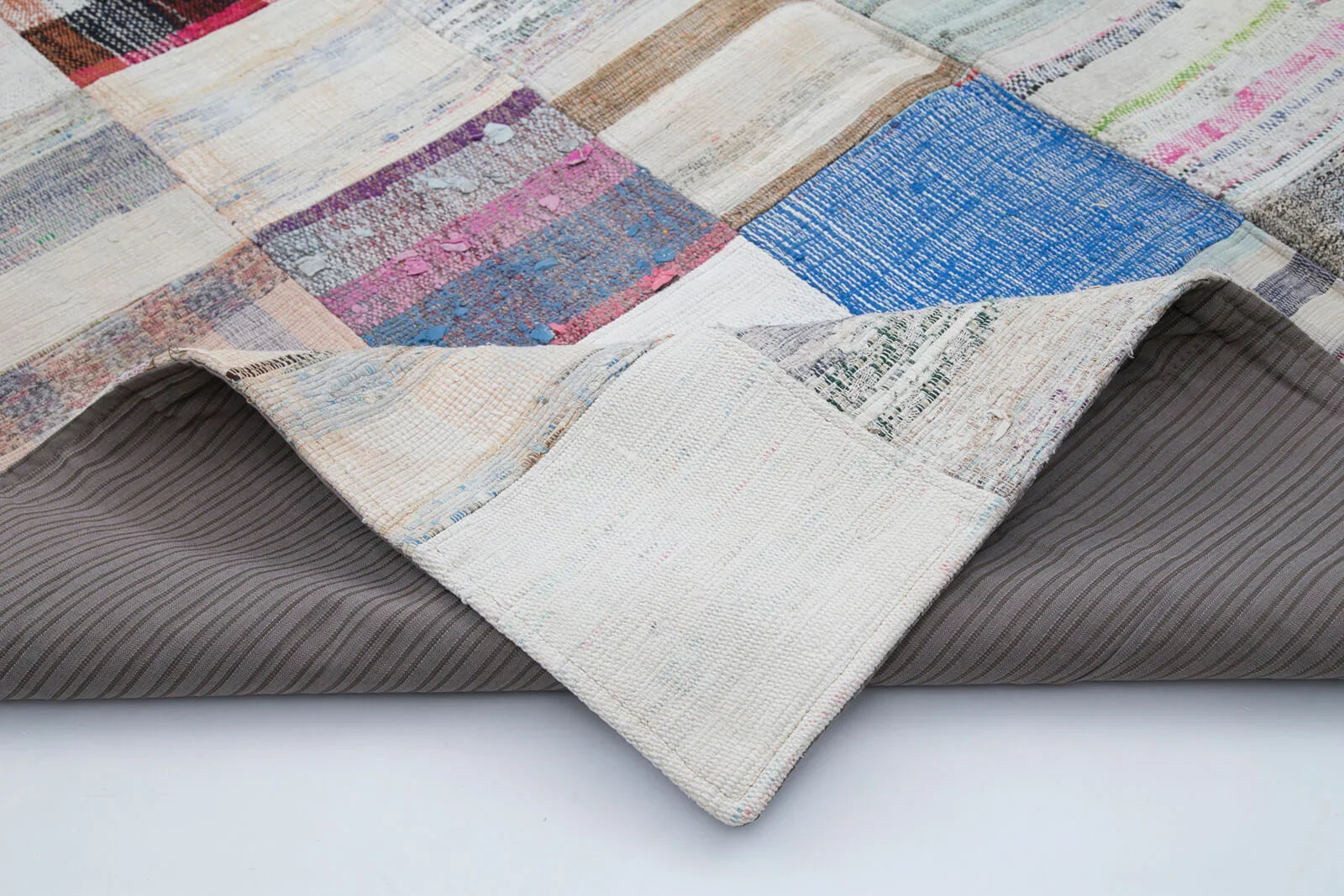 Kırk Yama Beyaz Patchwork Pamuk Yün El Dokuma Halısı 201x301 Agacan