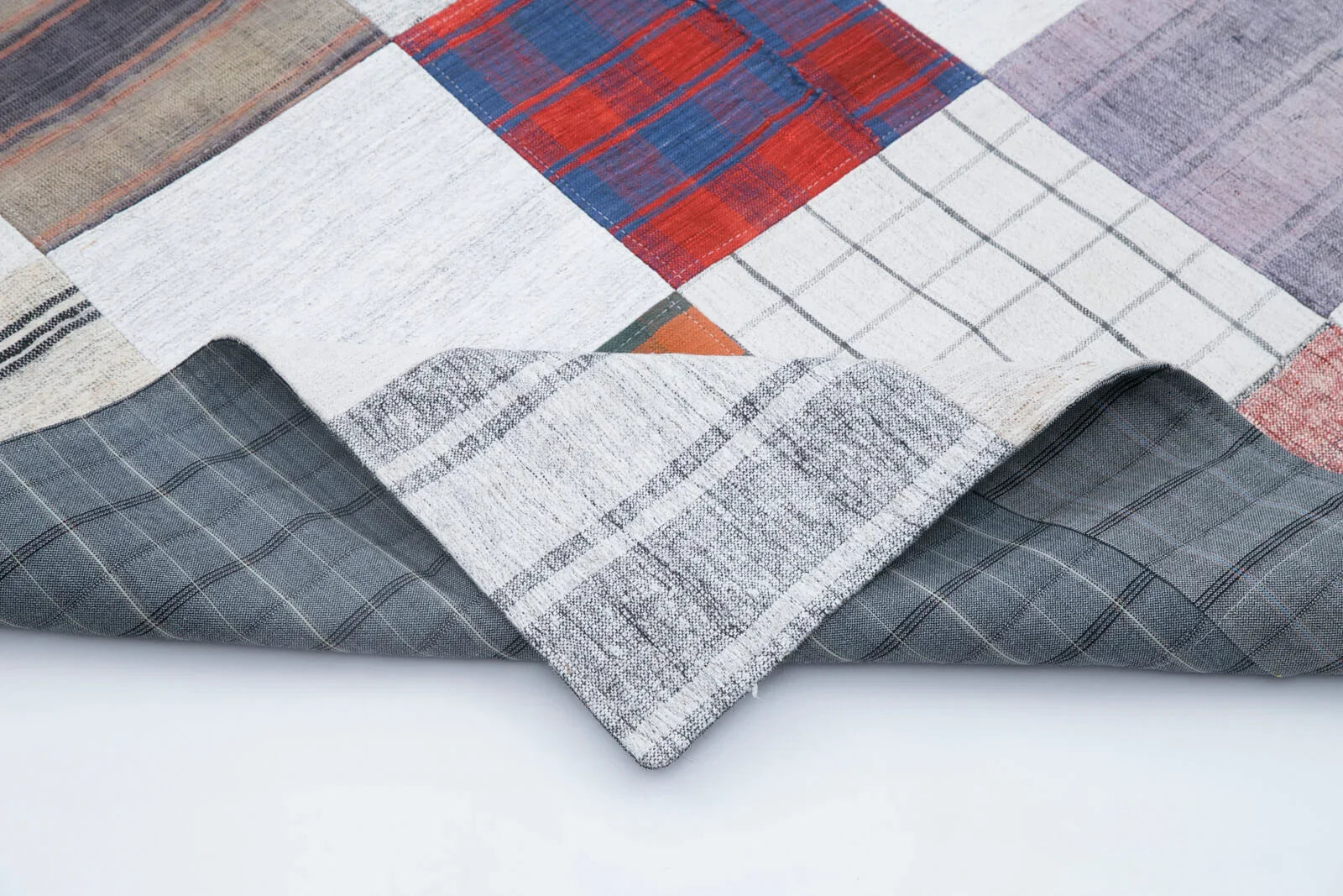 Kırk Yama Gri Patchwork Pamuk Yün El Dokuma Halısı 202x298 Agacan