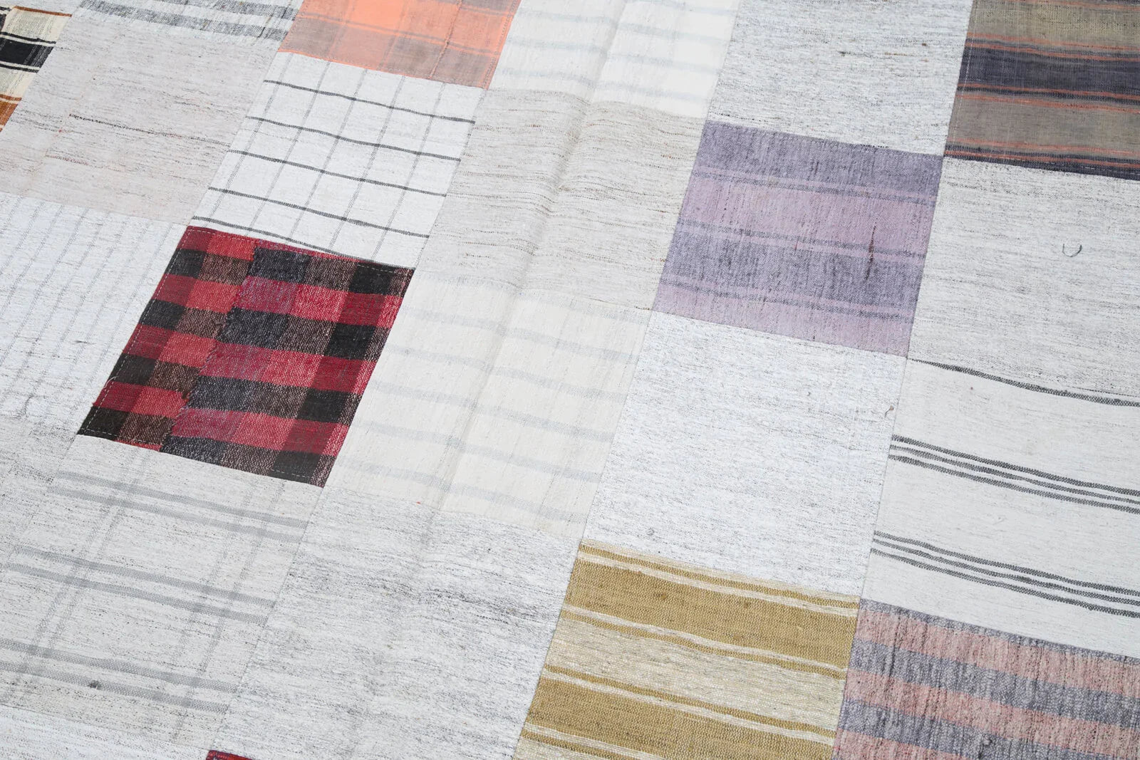 Kırk Yama Gri Patchwork Pamuk Yün El Dokuma Halısı 202x298 Agacan