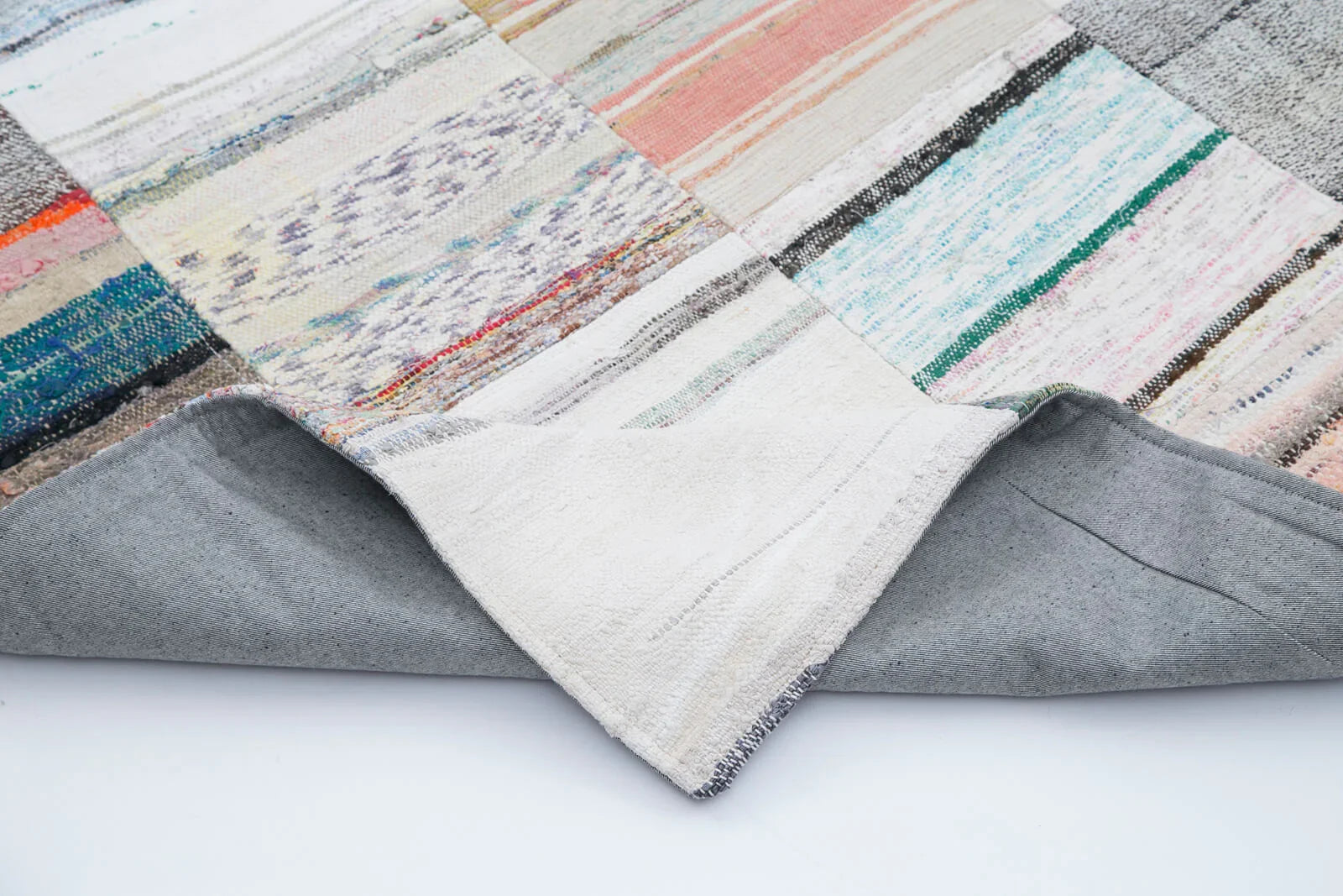 Kırk Yama Gri Patchwork Pamuk Yün El Dokuma Halısı 248x304 Agacan