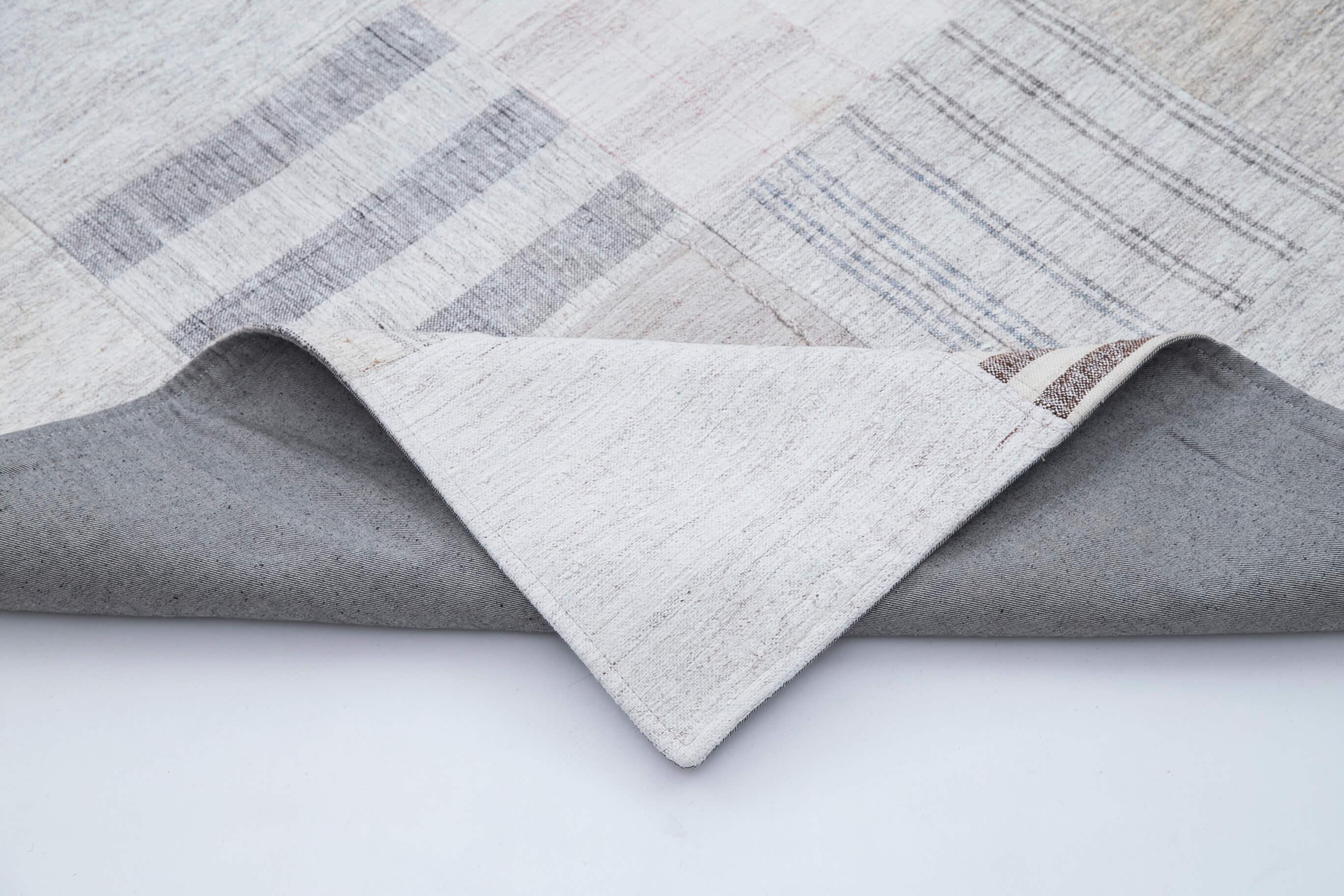Kırk Yama Beyaz Patchwork Pamuk Yün El Dokuma Halısı 244x302 Agacan