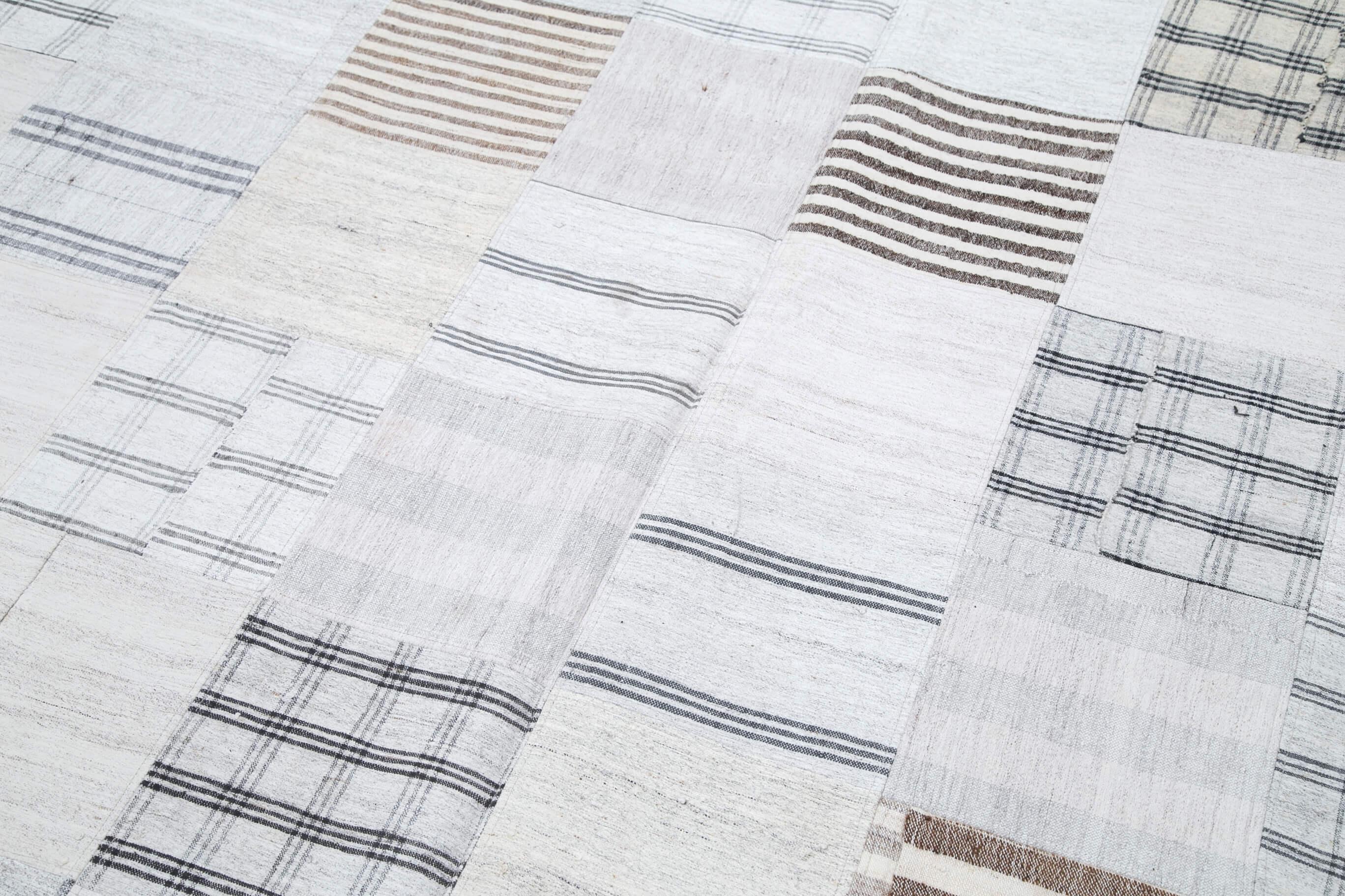 Kırk Yama Beyaz Patchwork Pamuk Yün El Dokuma Halısı 246x303 Agacan