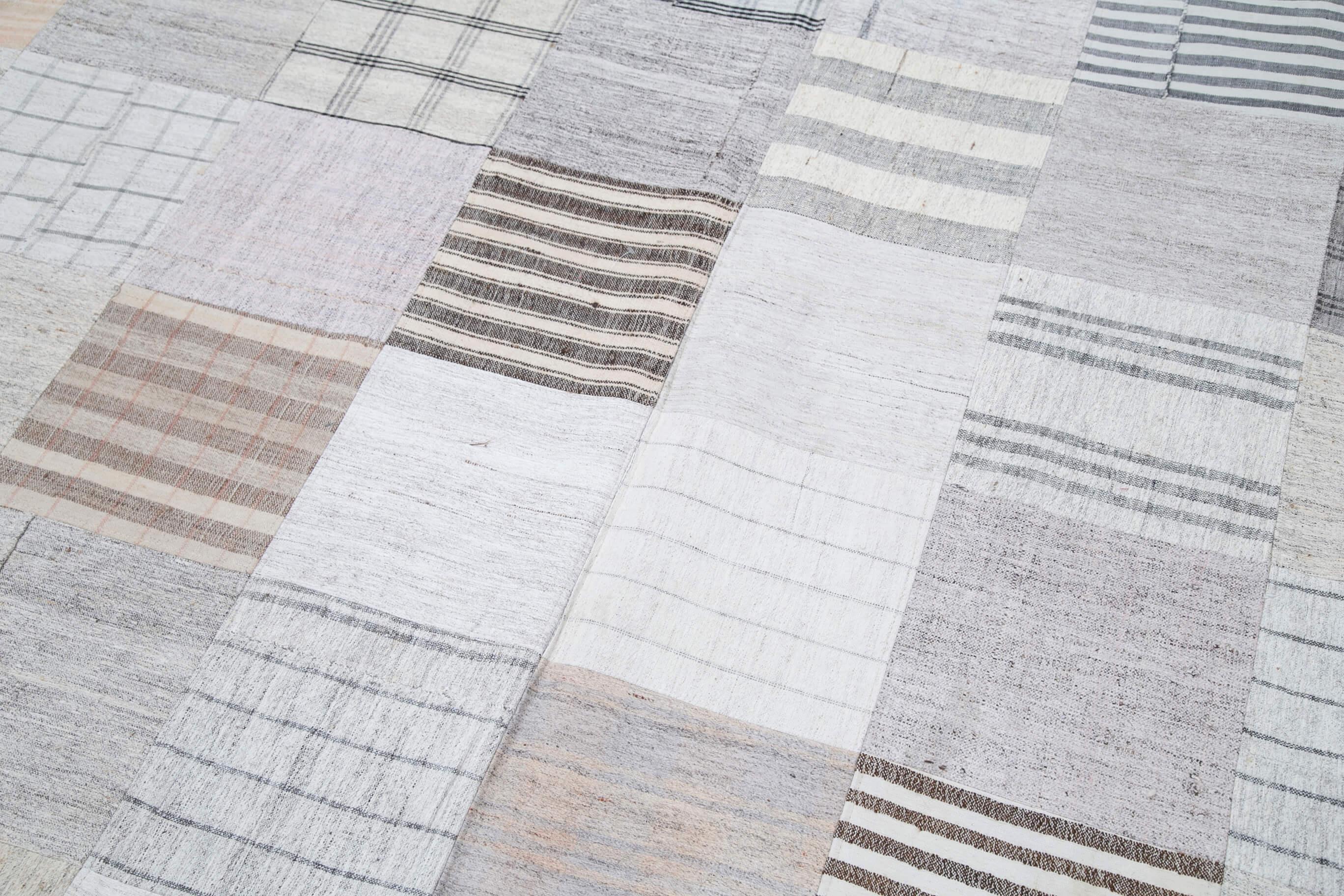 Kırk Yama Beyaz Patchwork Pamuk Yün El Dokuma Halısı 245x302 Agacan