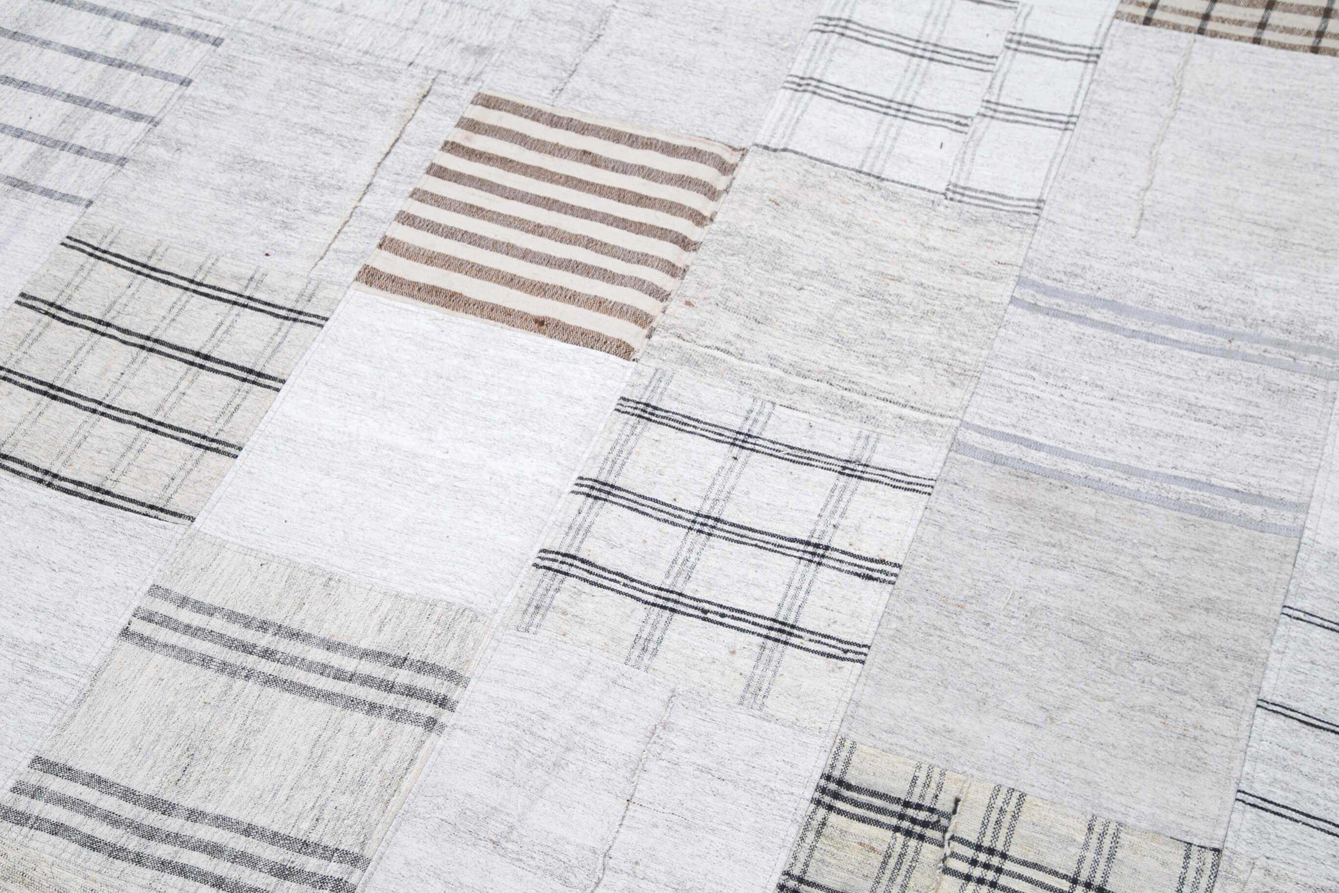 Kırk Yama Beyaz Patchwork Pamuk Yün El Dokuma Halısı 244x304 Agacan