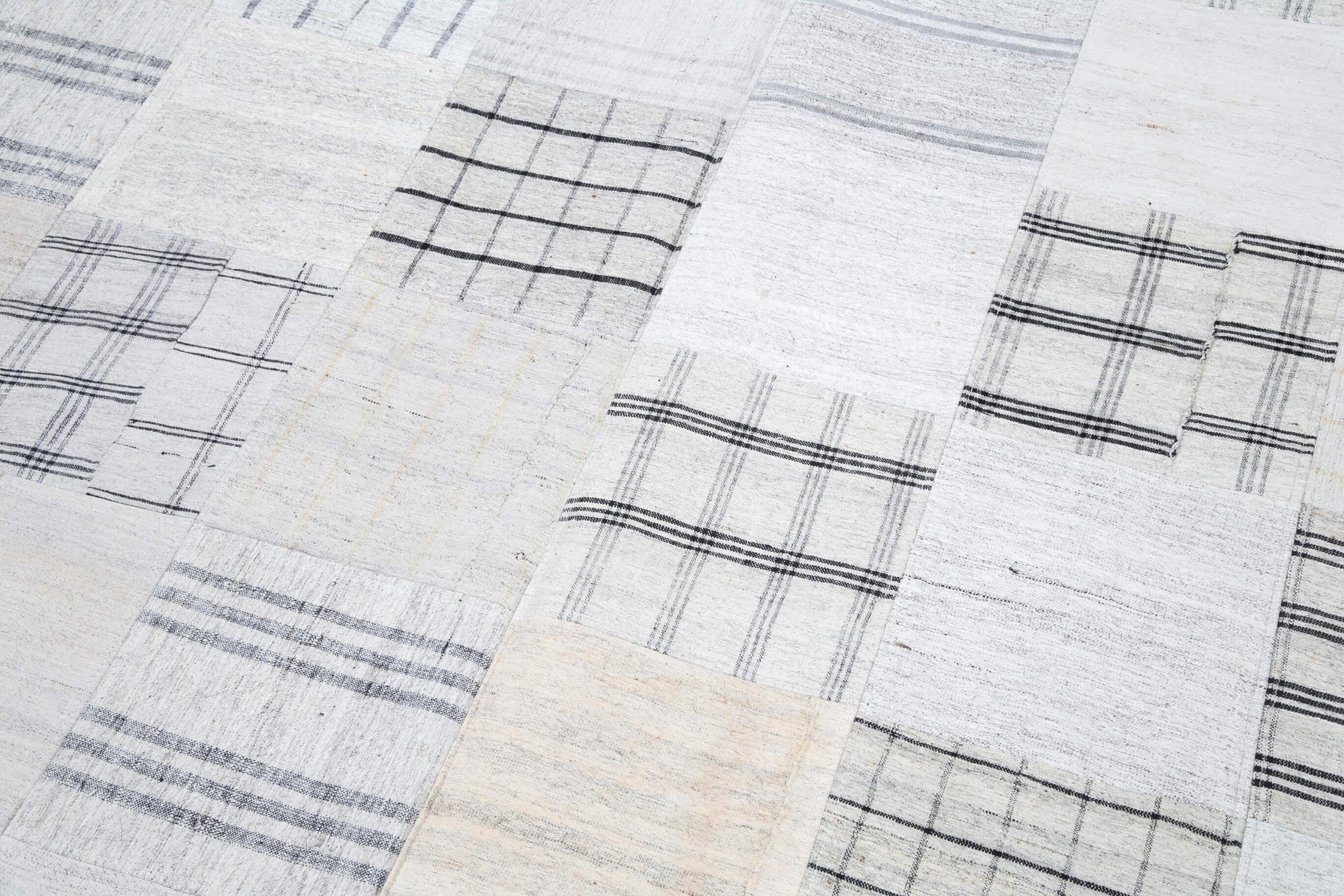 Kırk Yama Beyaz Patchwork Pamuk Yün El Dokuma Halısı 245x304 Agacan