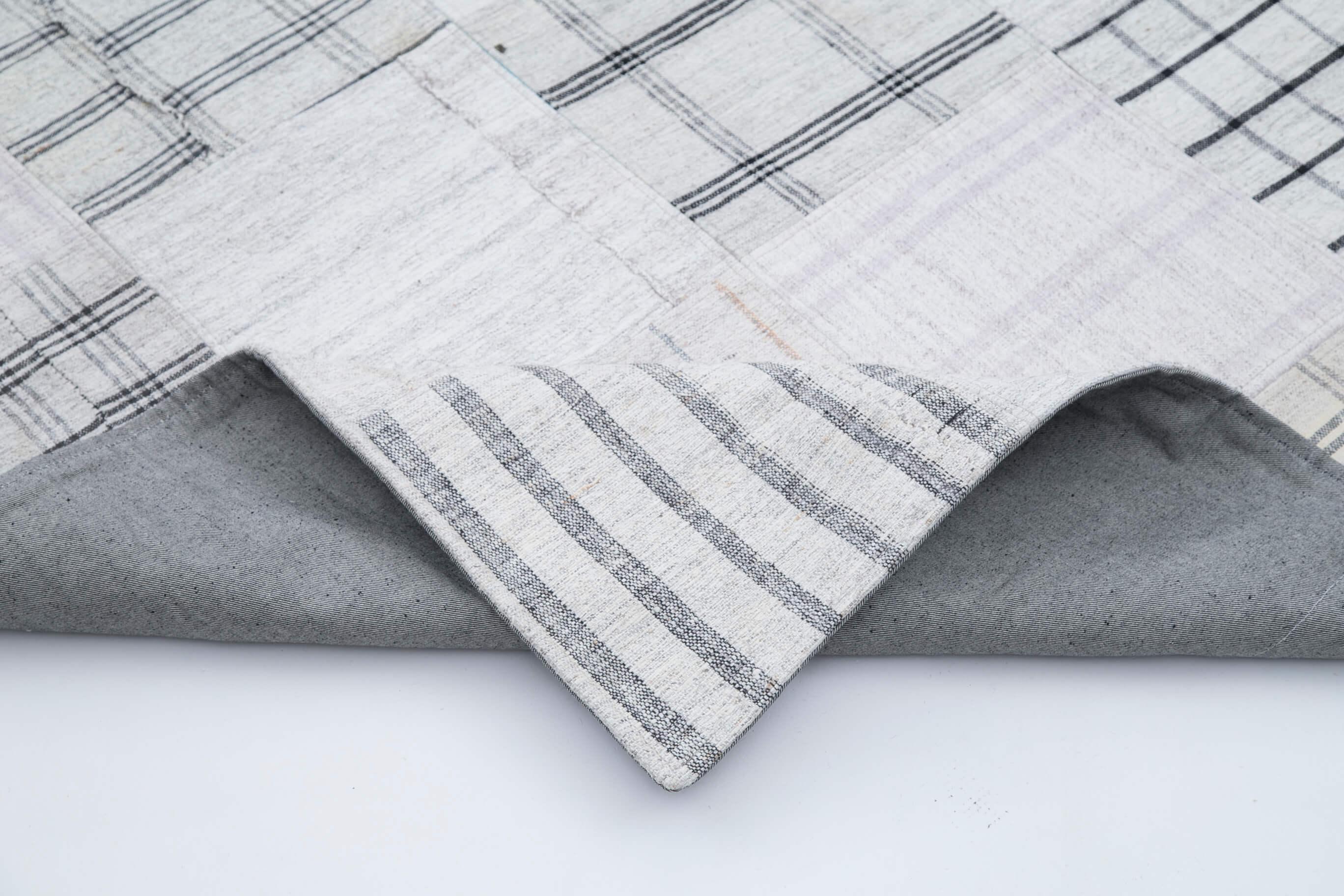 Kırk Yama Beyaz Patchwork Pamuk Yün El Dokuma Halısı 245x304 Agacan