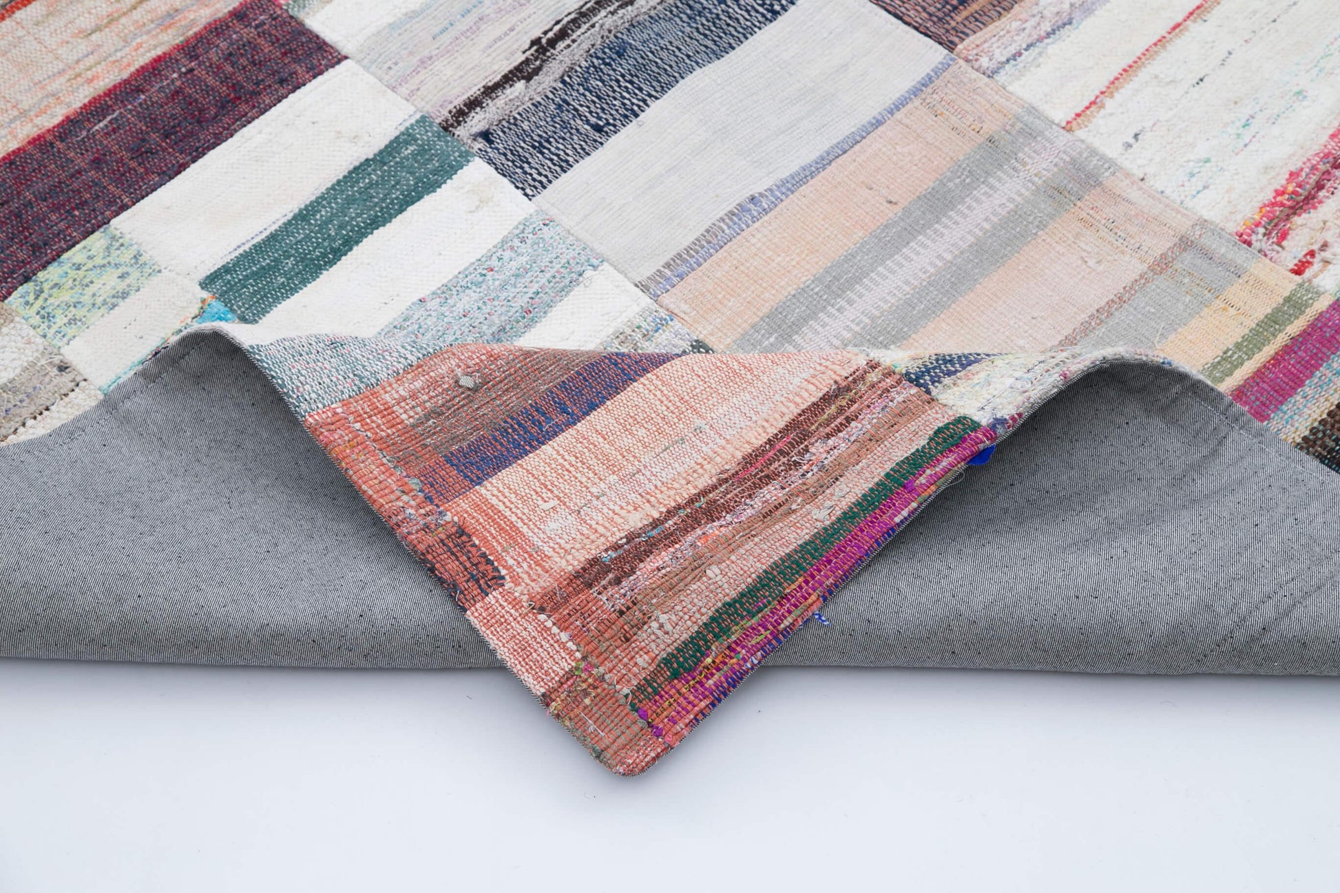 Kırk Yama Beyaz Patchwork Pamuk Yün El Dokuma Halısı 249x351 Agacan