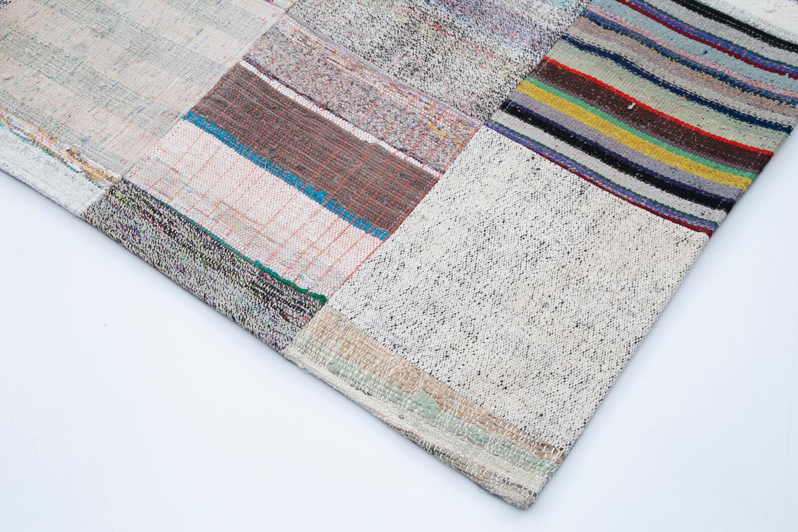 Kırk Yama Gri Patchwork Pamuk Yün El Dokuma Halısı 247x353 Agacan