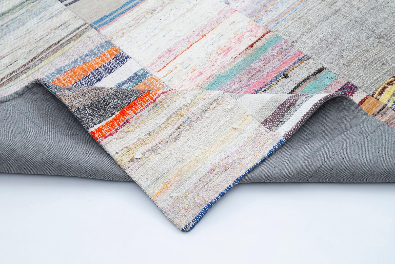 Kırk Yama Gri Patchwork Pamuk Yün El Dokuma Halısı 247x353 Agacan