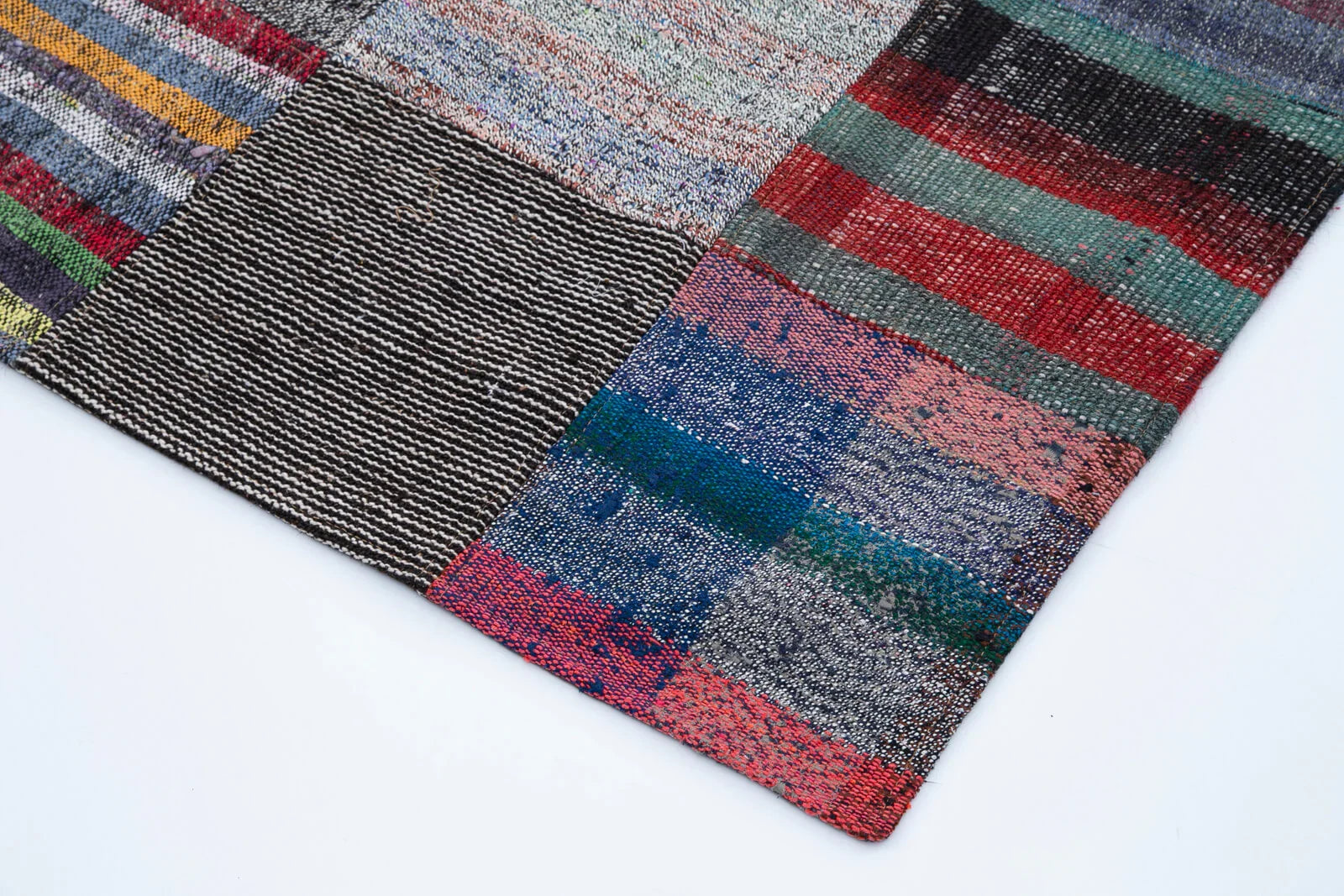 Kırk Yama Gri Patchwork Pamuk Yün El Dokuma Halısı 240x359 Agacan