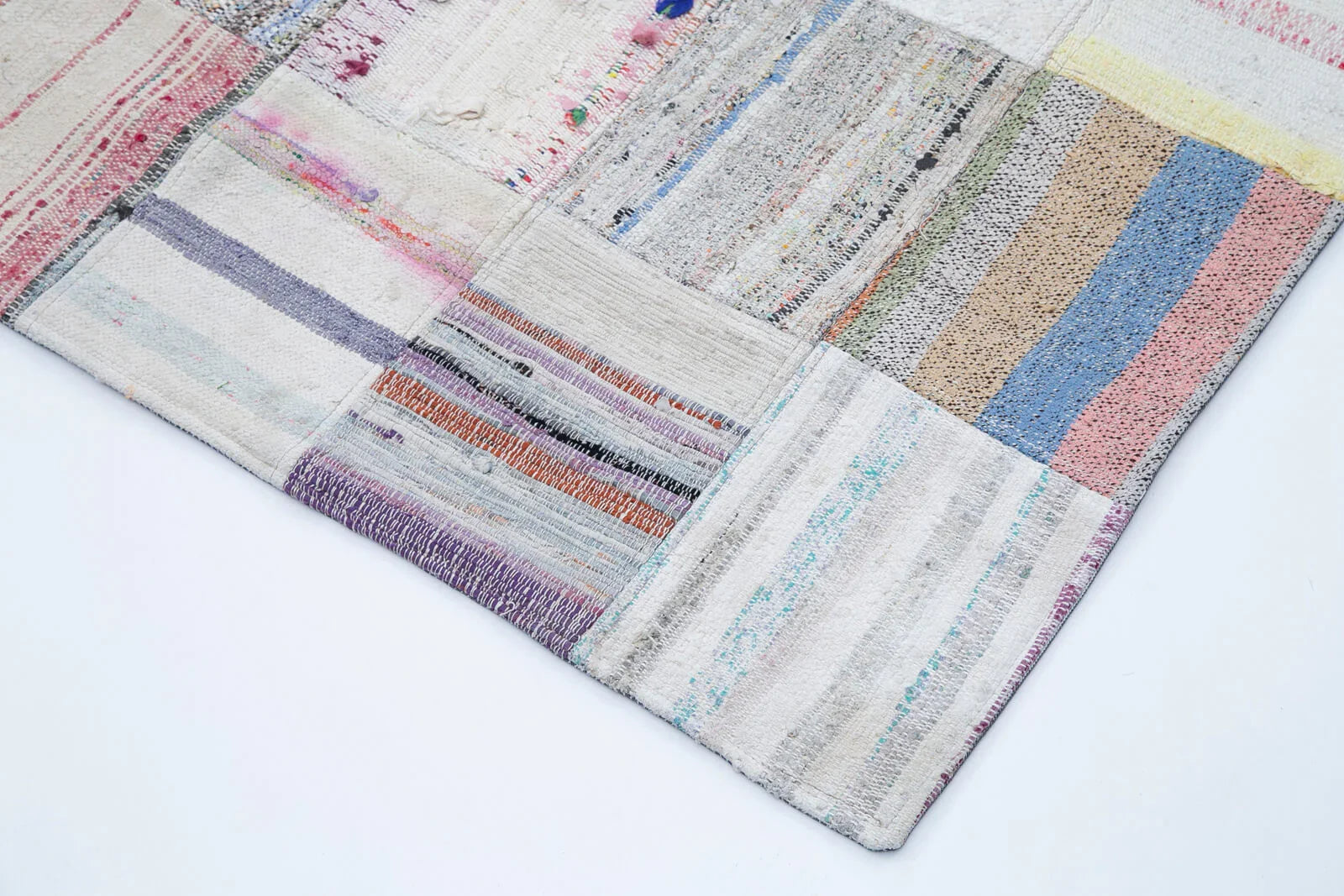 Kırk Yama Bej Patchwork Pamuk Yün El Dokuma Halısı 250x367 Agacan