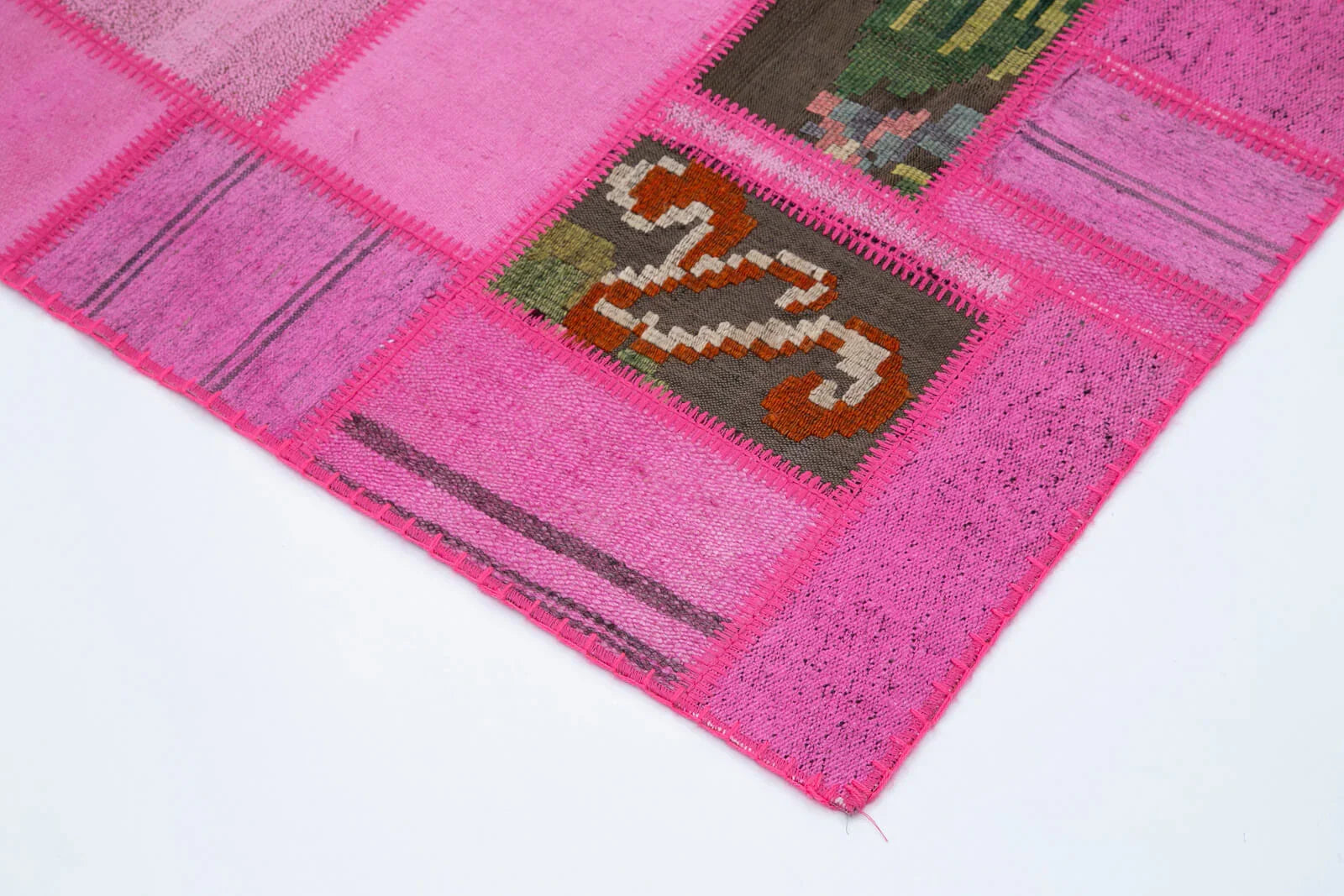 Kırk Yama Pembe Patchwork Pamuk Yün El Dokuma Halısı 171x236 Agacan