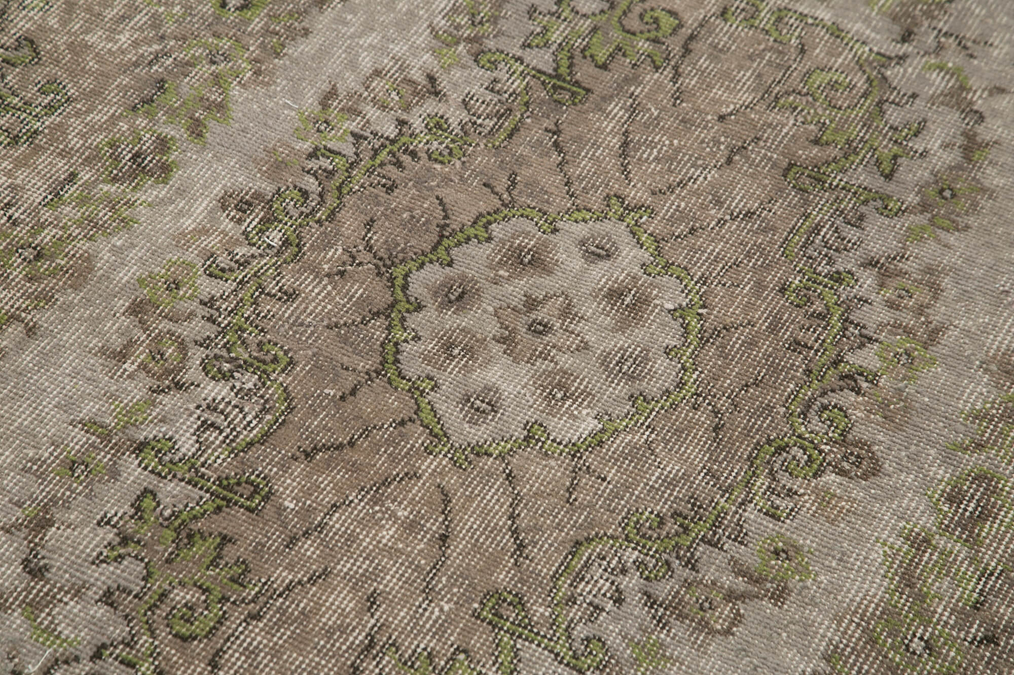 Overdyed Vintage Kahverengi Eskitme Pamuk Yün El Dokuma Halısı 113x200 Agacan