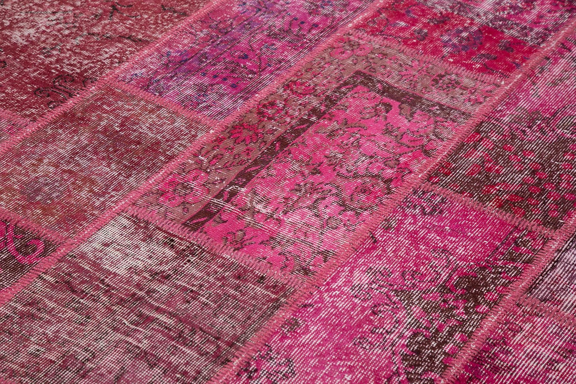 Kırk Yama Pembe Patchwork Pamuk Yün El Dokuma Halısı 186x288 Agacan