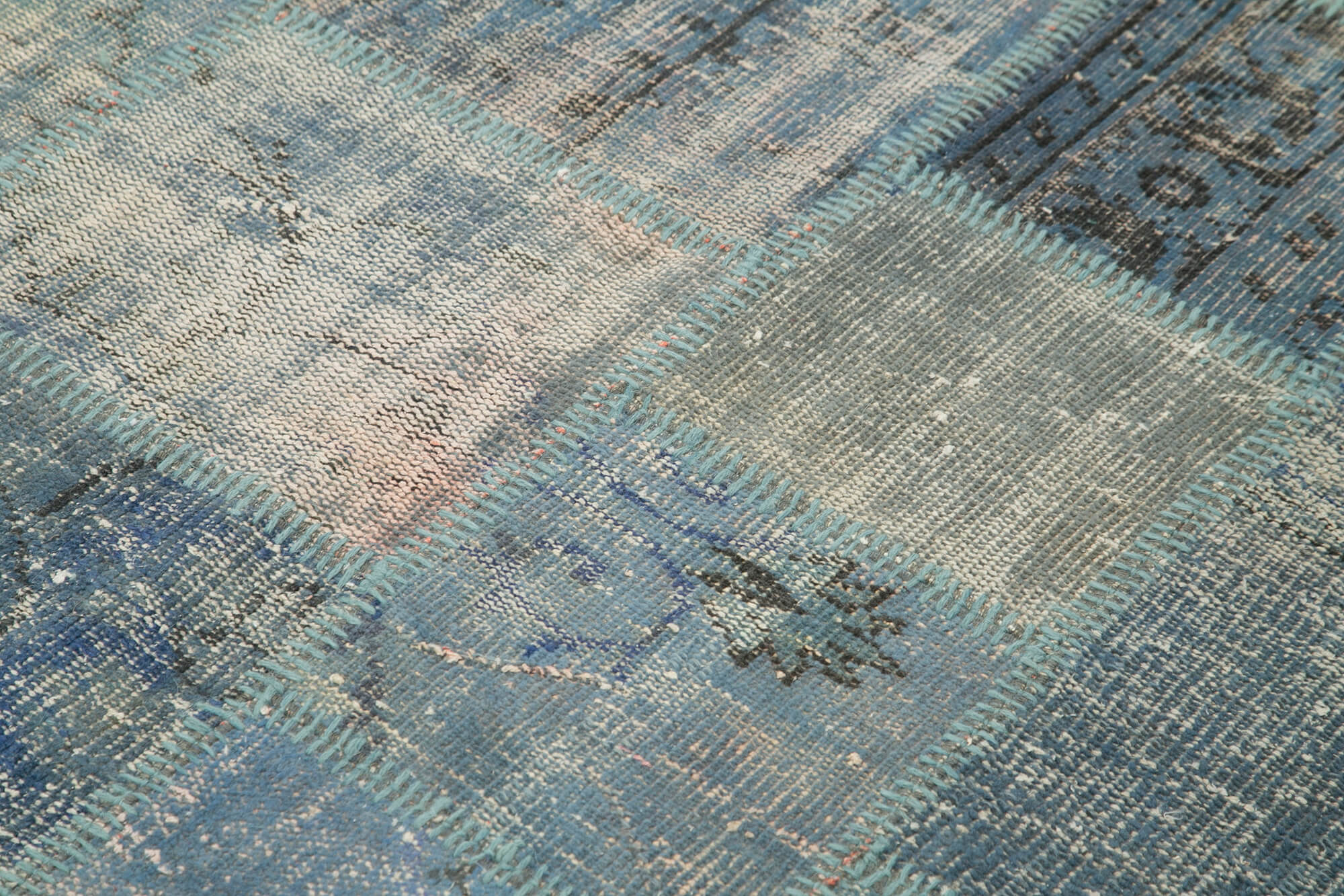 Kırk Yama Mavi Patchwork Pamuk Yün El Dokuma Halısı 149x209 Agacan