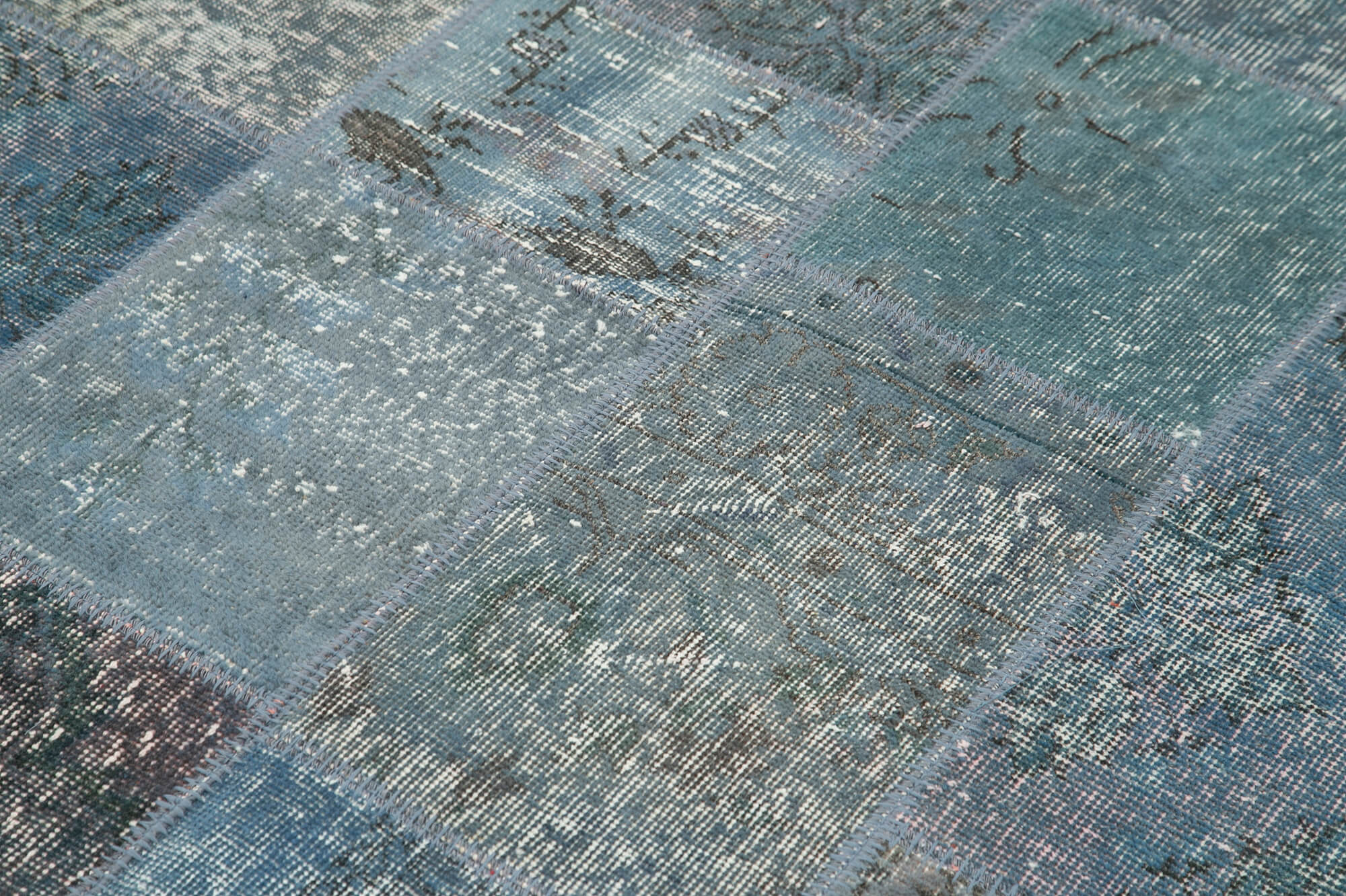 Kırk Yama Mavi Patchwork Pamuk Yün El Dokuma Halısı 135x200 Agacan