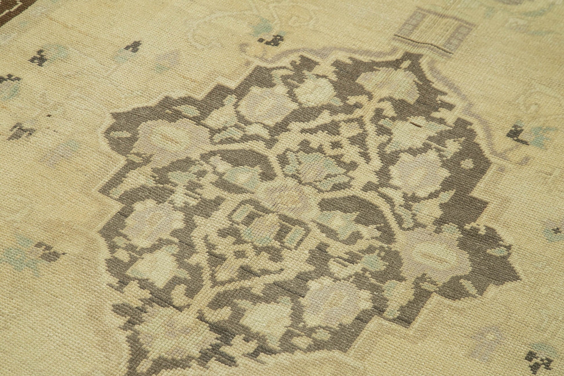 Taspinar Bej Klasik Yün El Dokuma Halısı 154x261 Agacan