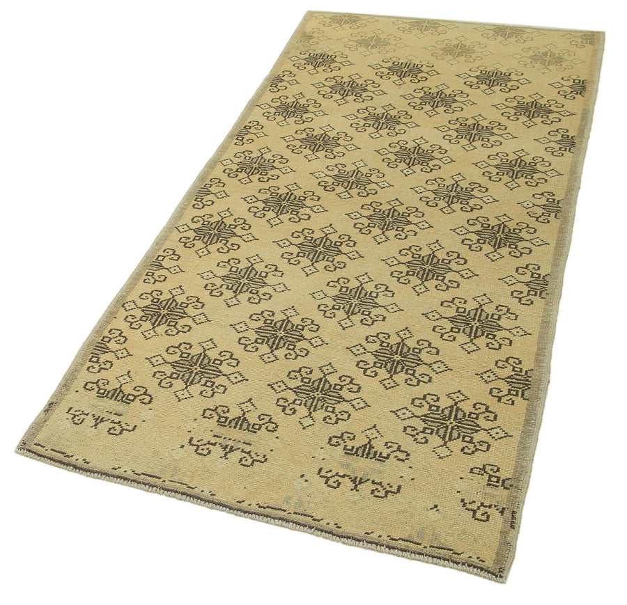 Beige Geometric Vintage Wool Runner Rug 86x190 cm (2'10" x 6'3") – in the hallway