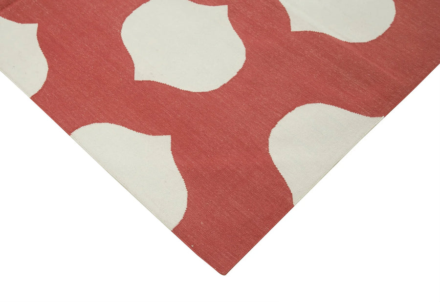 Red Geometric Kilim Rug with Non-Slip Backing 186x270 cm (6'1" x 8'10") – in the living room