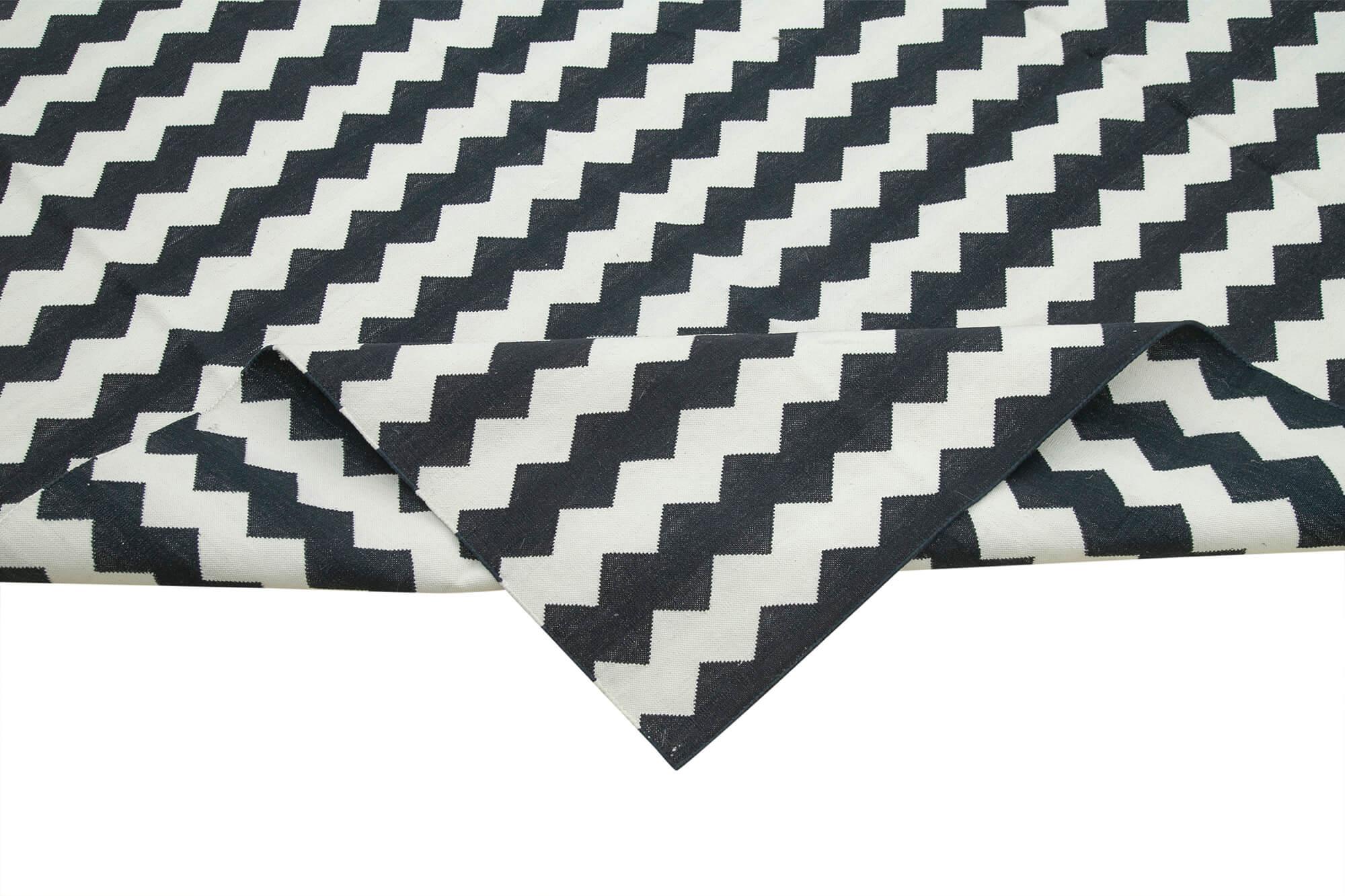 Geometric Duri Siyah Geometrik Pamuk Yün El Dokuma Halısı 301x421 Agacan