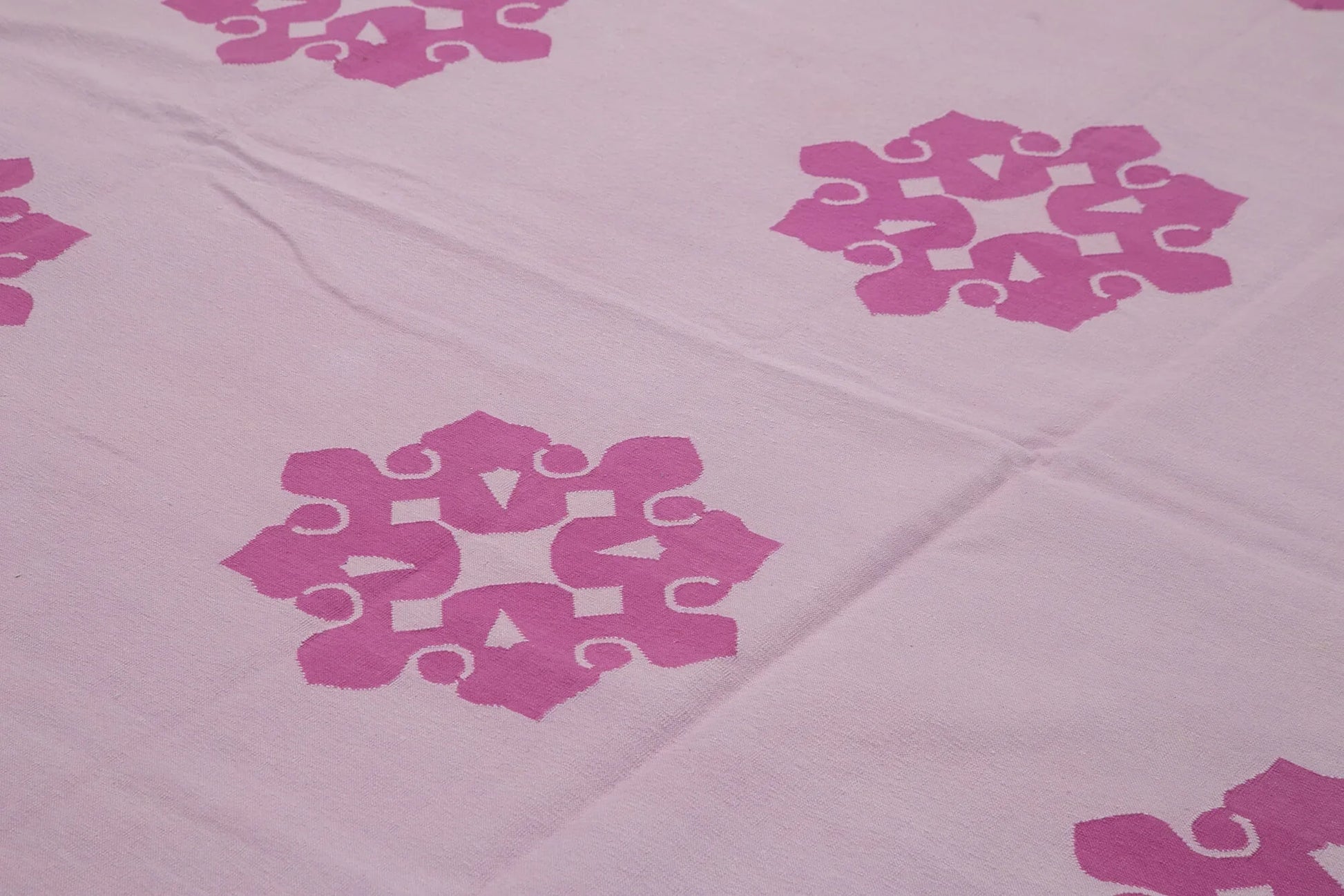 Geometric Duri Pembe Geometrik Pamuk Yün El Dokuma Halısı 312x418 Agacan