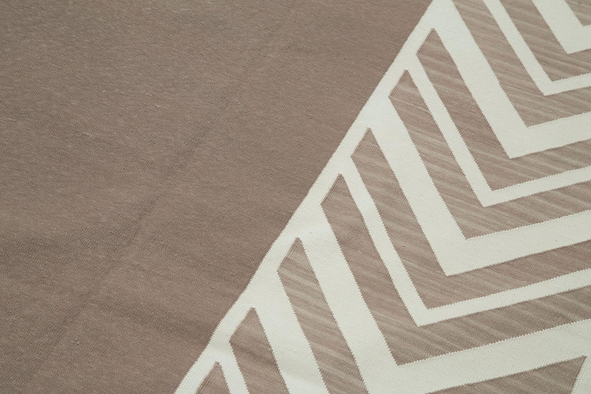 Geometric Duri Kahverengi Geometrik Pamuk Yün El Dokuma Halısı 246x300 Agacan