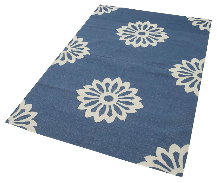 Mavi El Dokuma Halı Geometrik Krem Detaylı Kök Boyalı 110x166 cm 32519 – Mutfak kullanımı