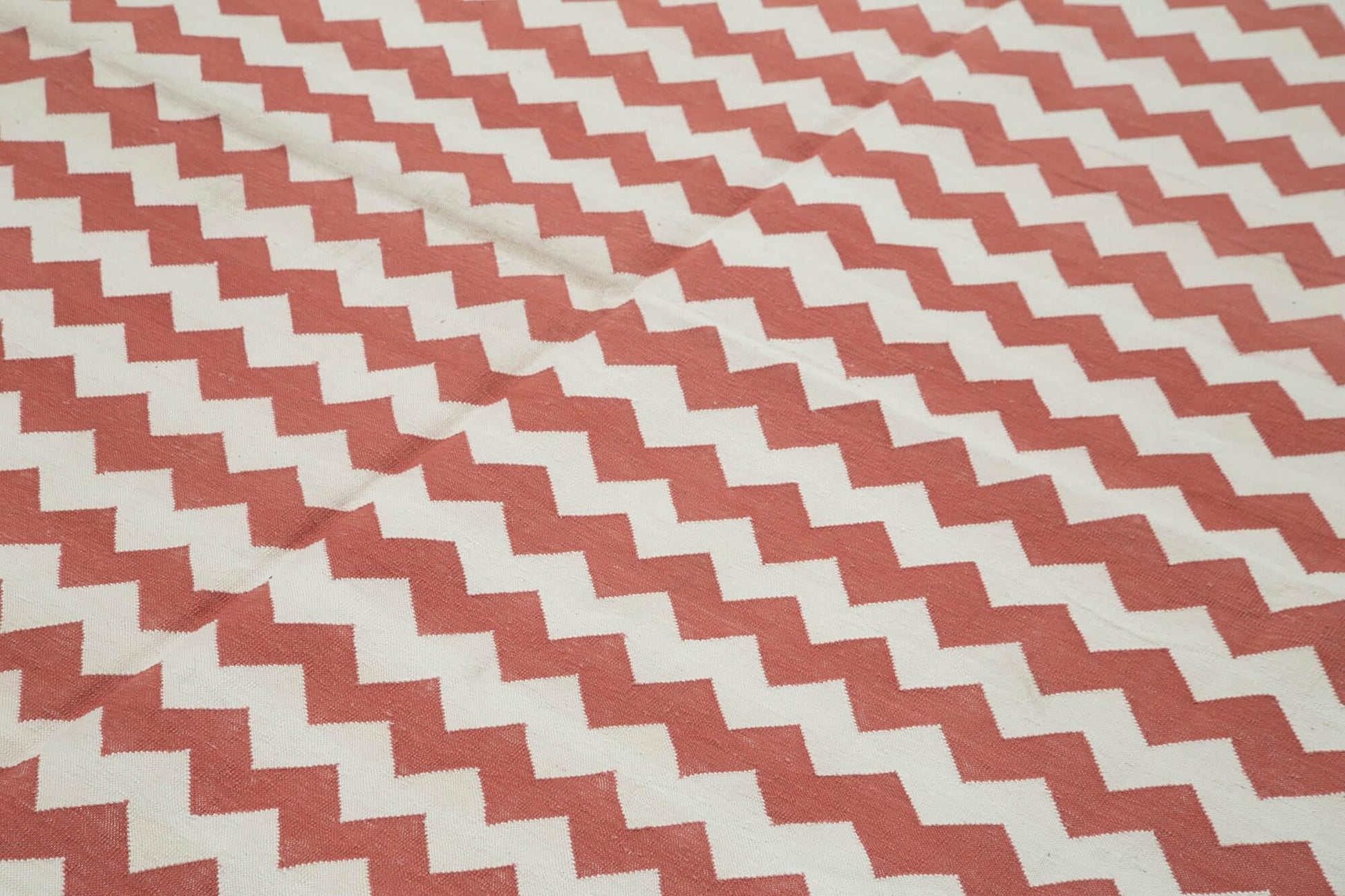Geometric Duri Kırmızı Geometrik Pamuk Yün El Dokuma Halısı 238x300 Agacan