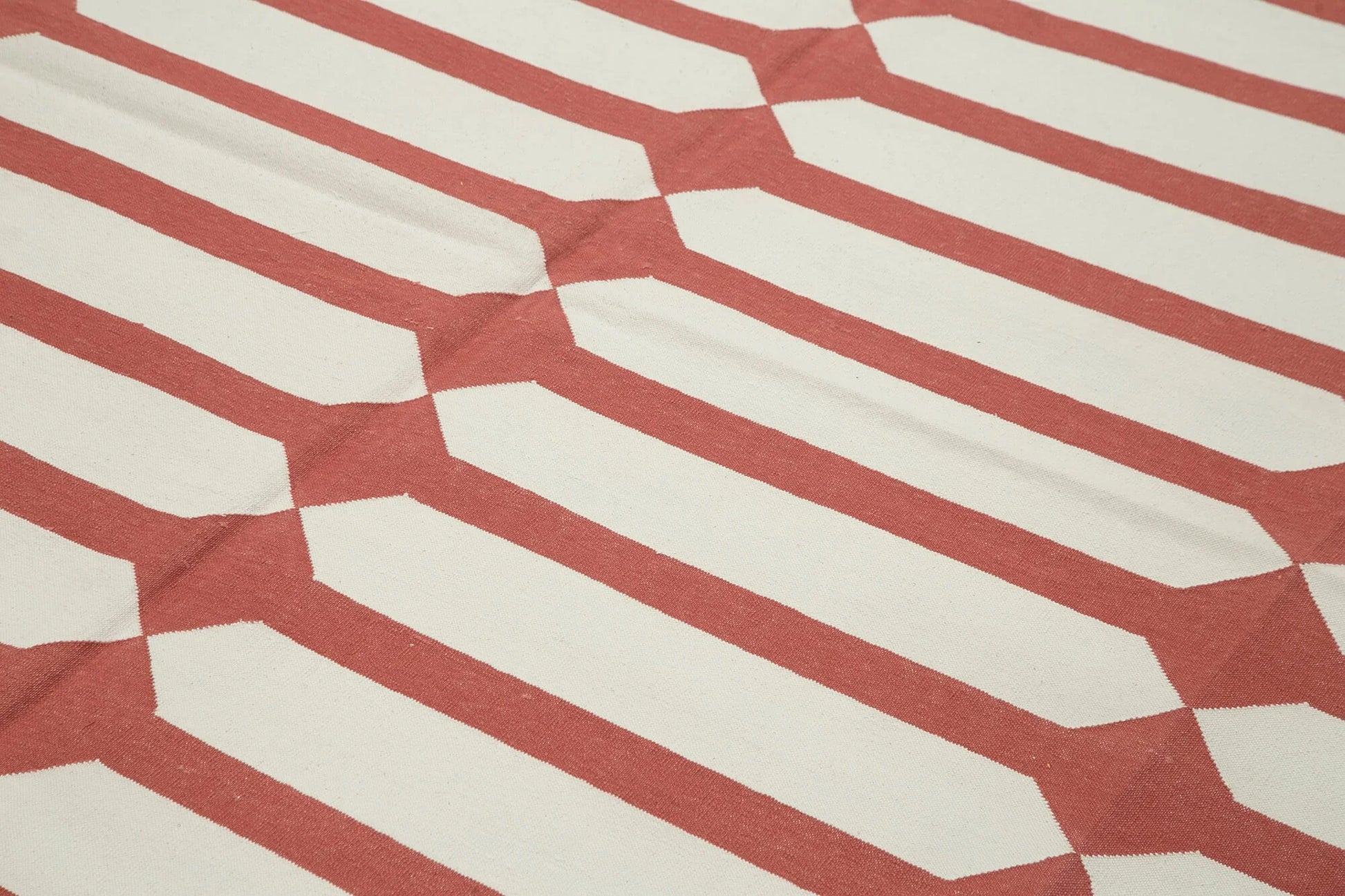 Geometric Duri Kırmızı Geometrik Pamuk Yün El Dokuma Halısı 245x300 Agacan
