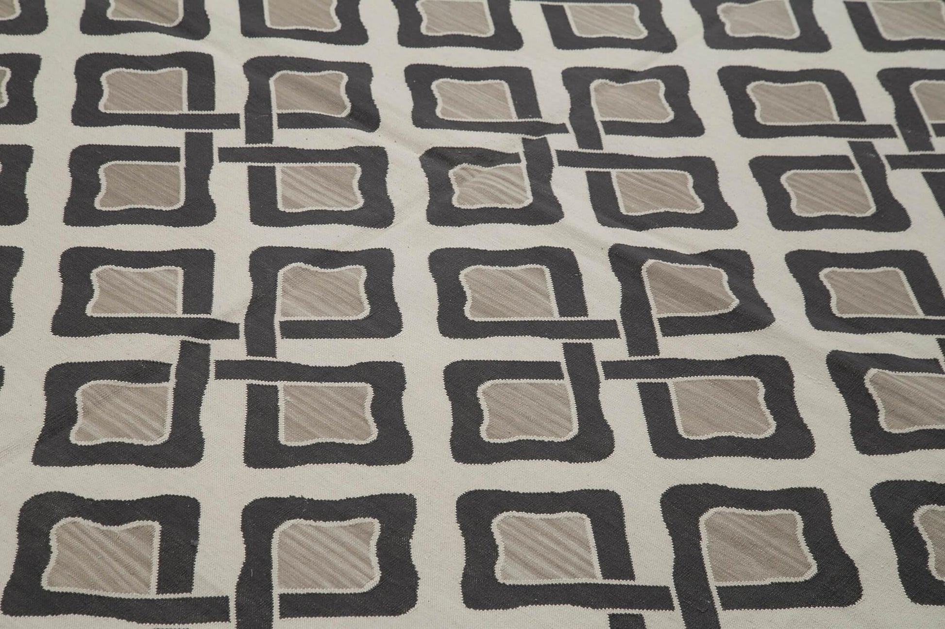 Geometric Duri Gri Geometrik Pamuk Yün El Dokuma Halısı 247x297 Agacan