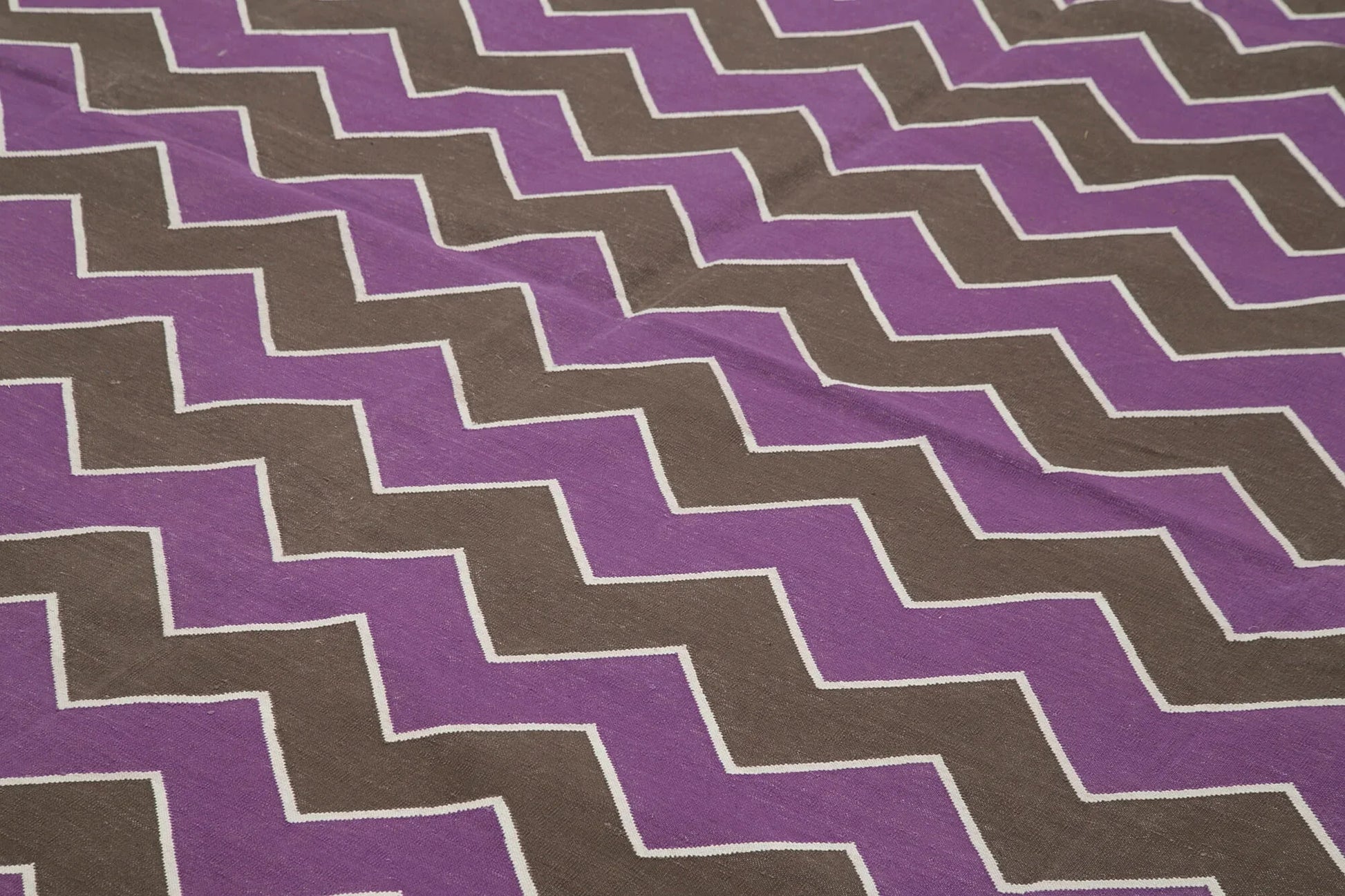 Geometric Duri Mor Geometrik Pamuk Yün El Dokuma Halısı 270x367 Agacan