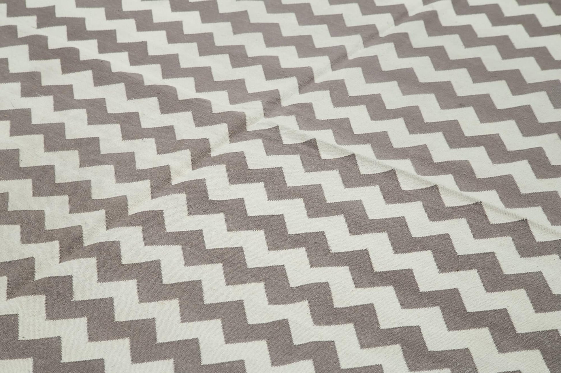 Geometric Duri Kahverengi Geometrik Pamuk Yün El Dokuma Halısı 274x355 Agacan