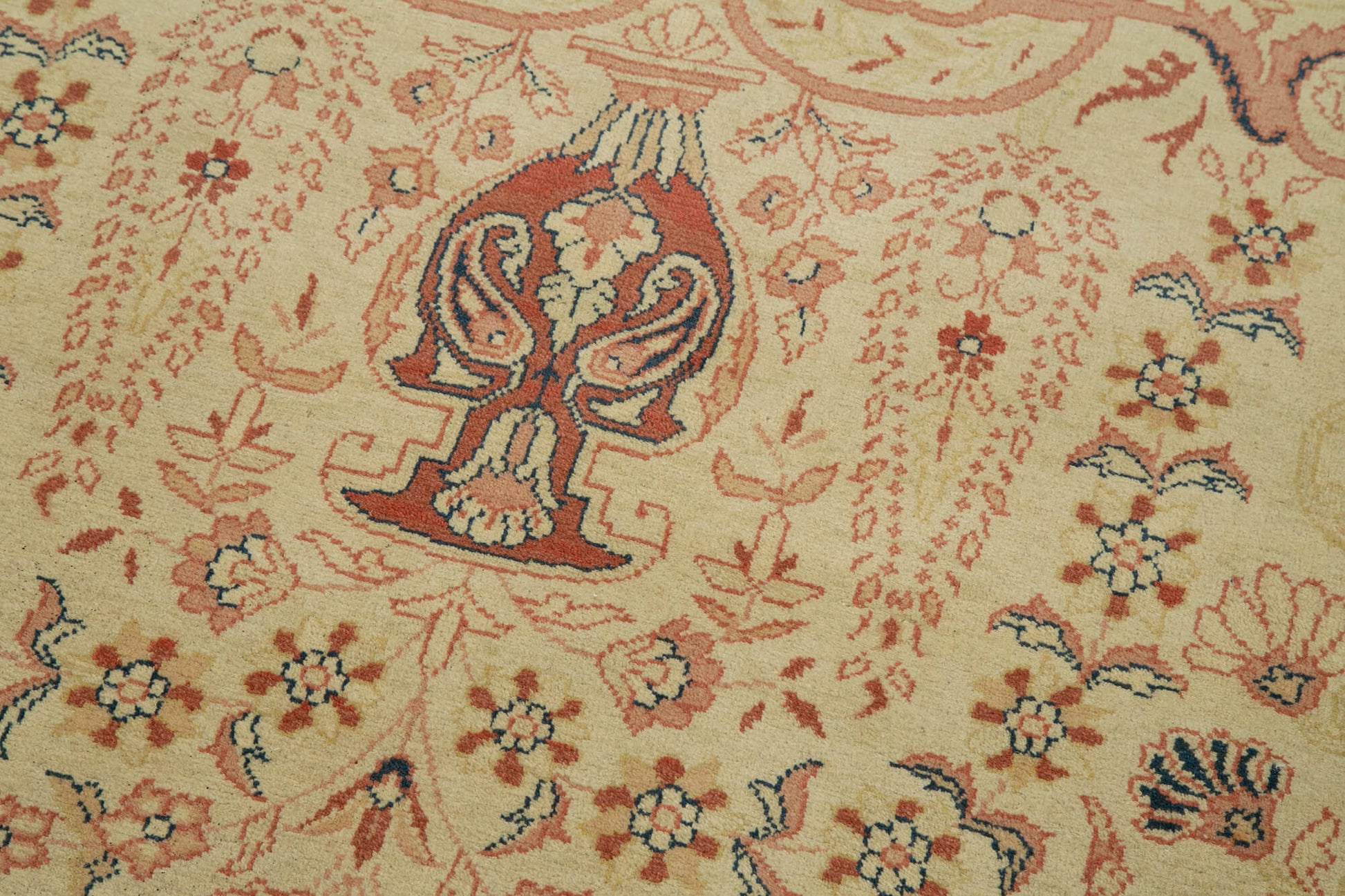 Tebriz Bej Klasik Pamuk Yün El Dokuma Halısı 312x421 Agacan