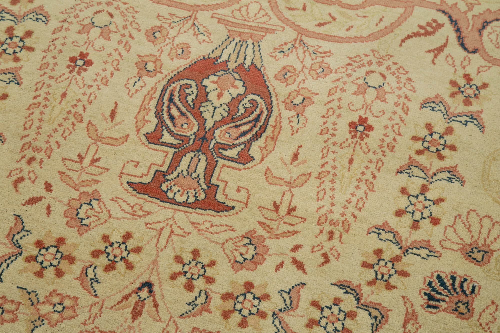 Tebriz Bej Klasik Pamuk Yün El Dokuma Halısı 312x421 Agacan