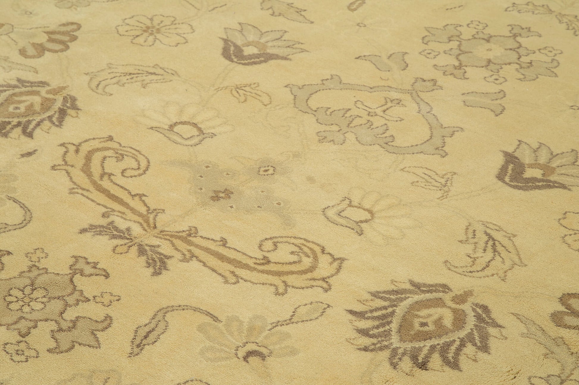 Tebriz Bej Klasik Pamuk Yün El Dokuma Halısı 309x382 Agacan