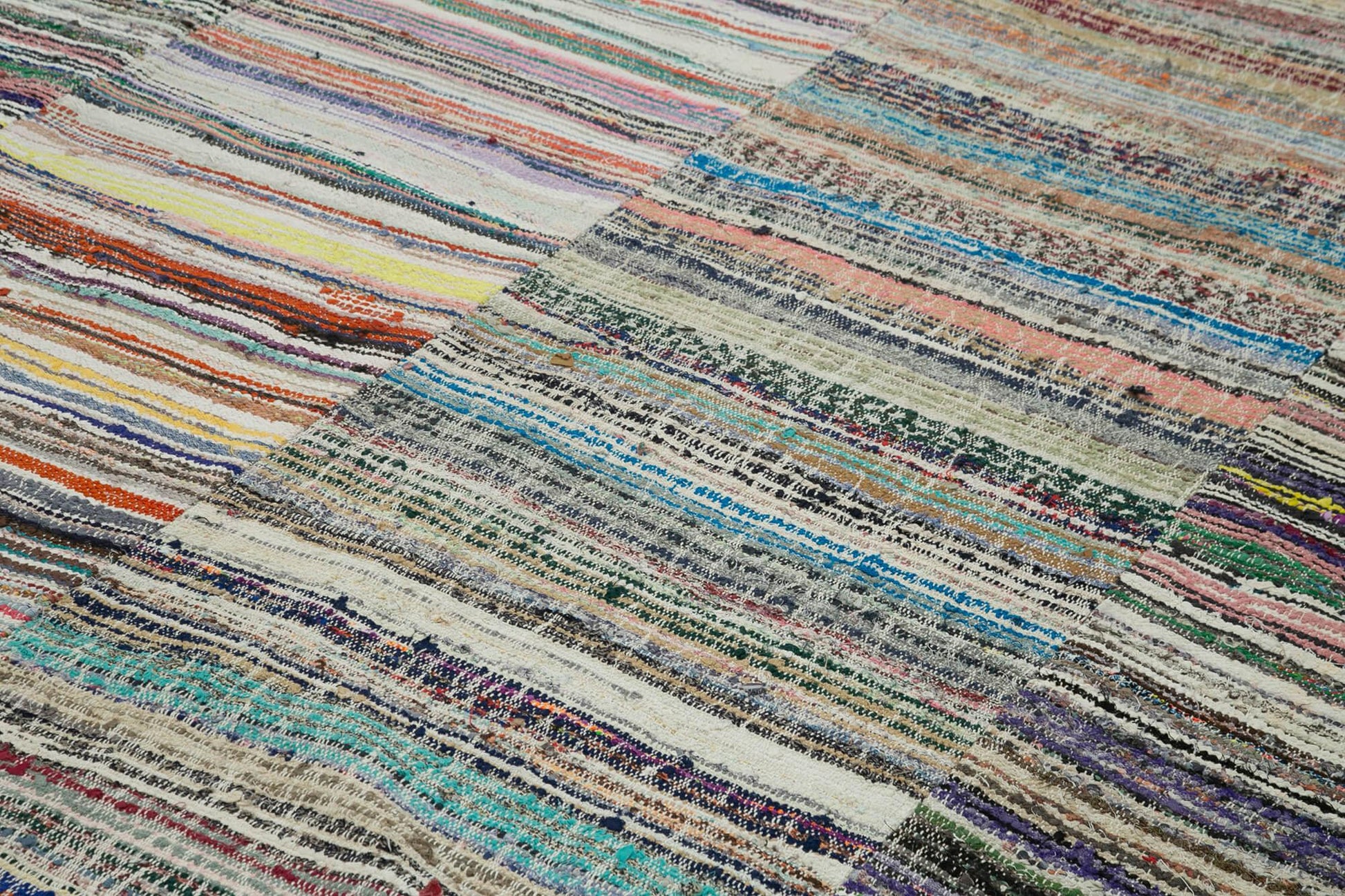 Kırk Yama Gri Patchwork Pamuk Yün El Dokuma Halısı 276x386 Agacan