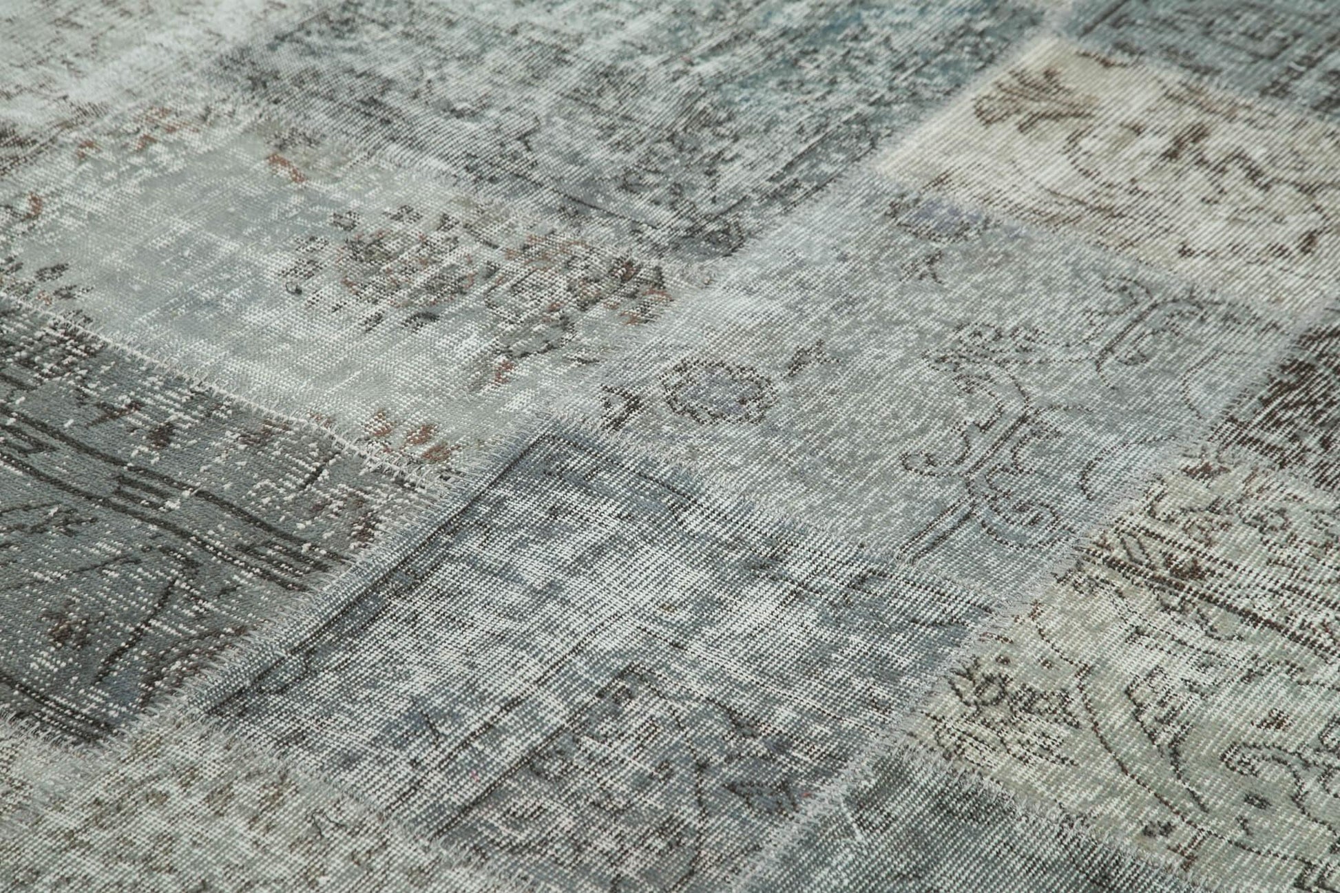 Kırk Yama Gri Patchwork Pamuk Yün El Dokuma Halısı 252x350 Agacan