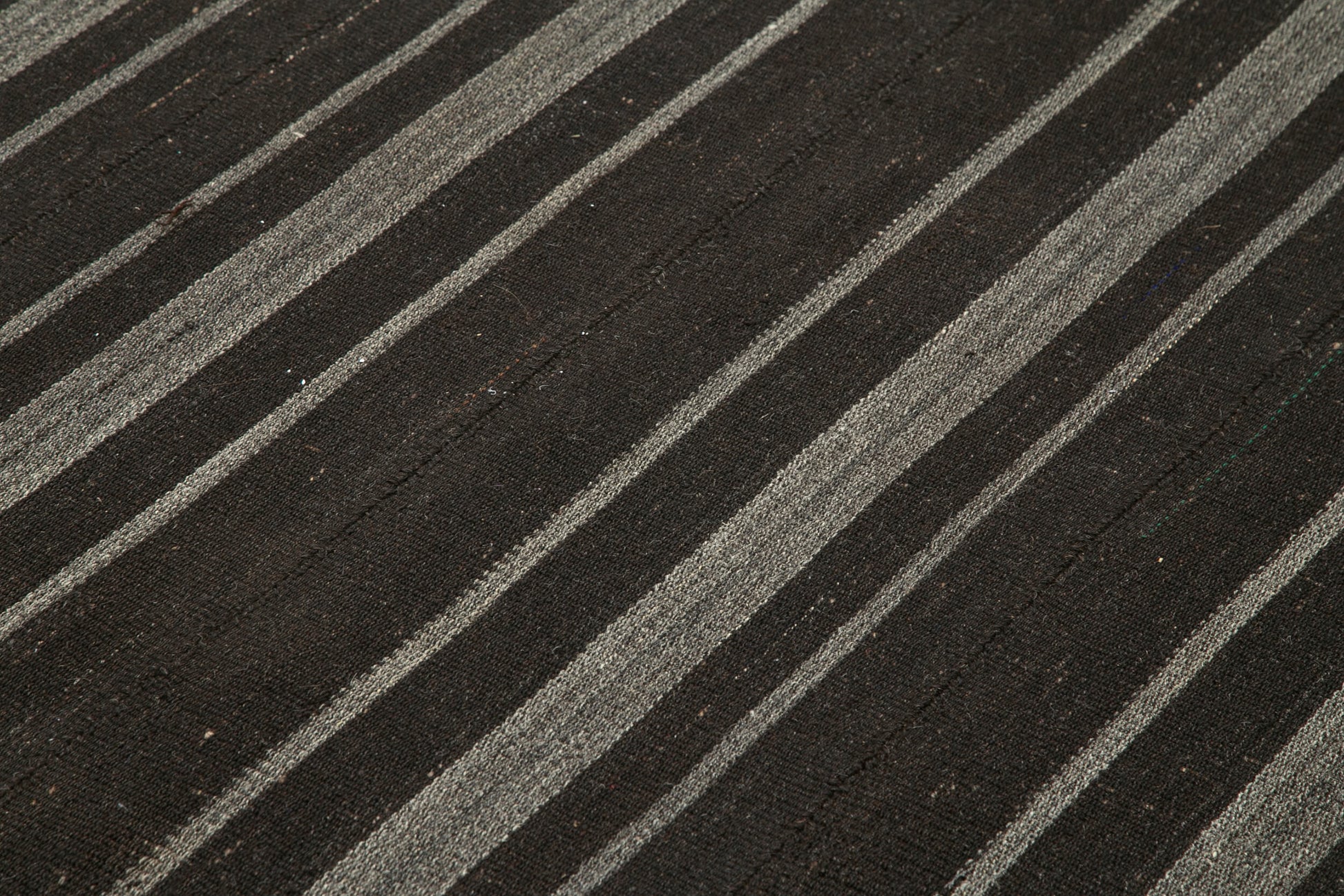 Striped Kilim Kahverengi Çizgili Keçi Tüyü El Dokuma Halısı 182x275 Agacan