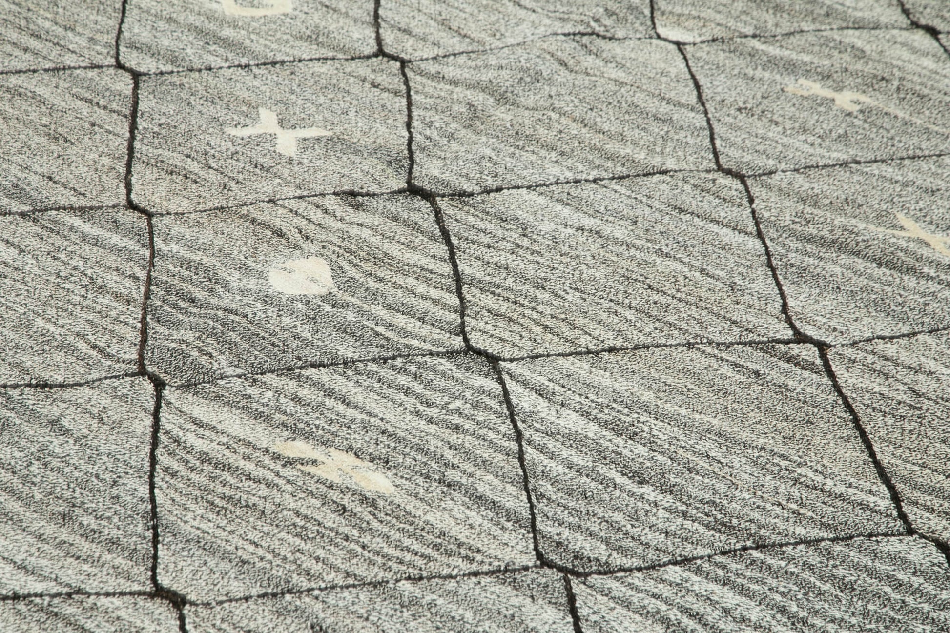 Scrap Siyah Geometrik Pamuk Yün El Dokuma Halısı 308x435 Agacan