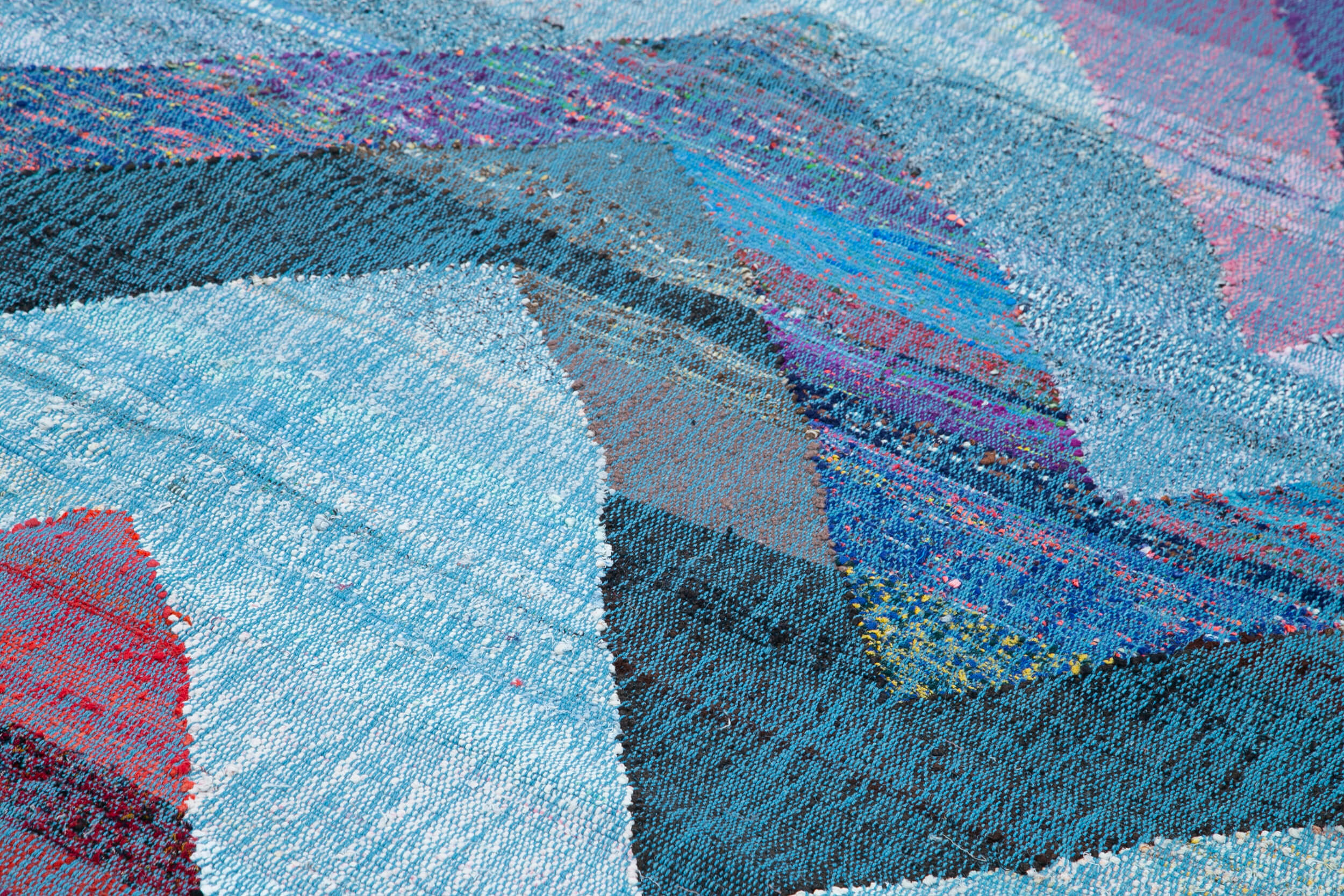 Scrap Mavi Geometrik Pamuk Yün El Dokuma Halısı 256x396 Agacan