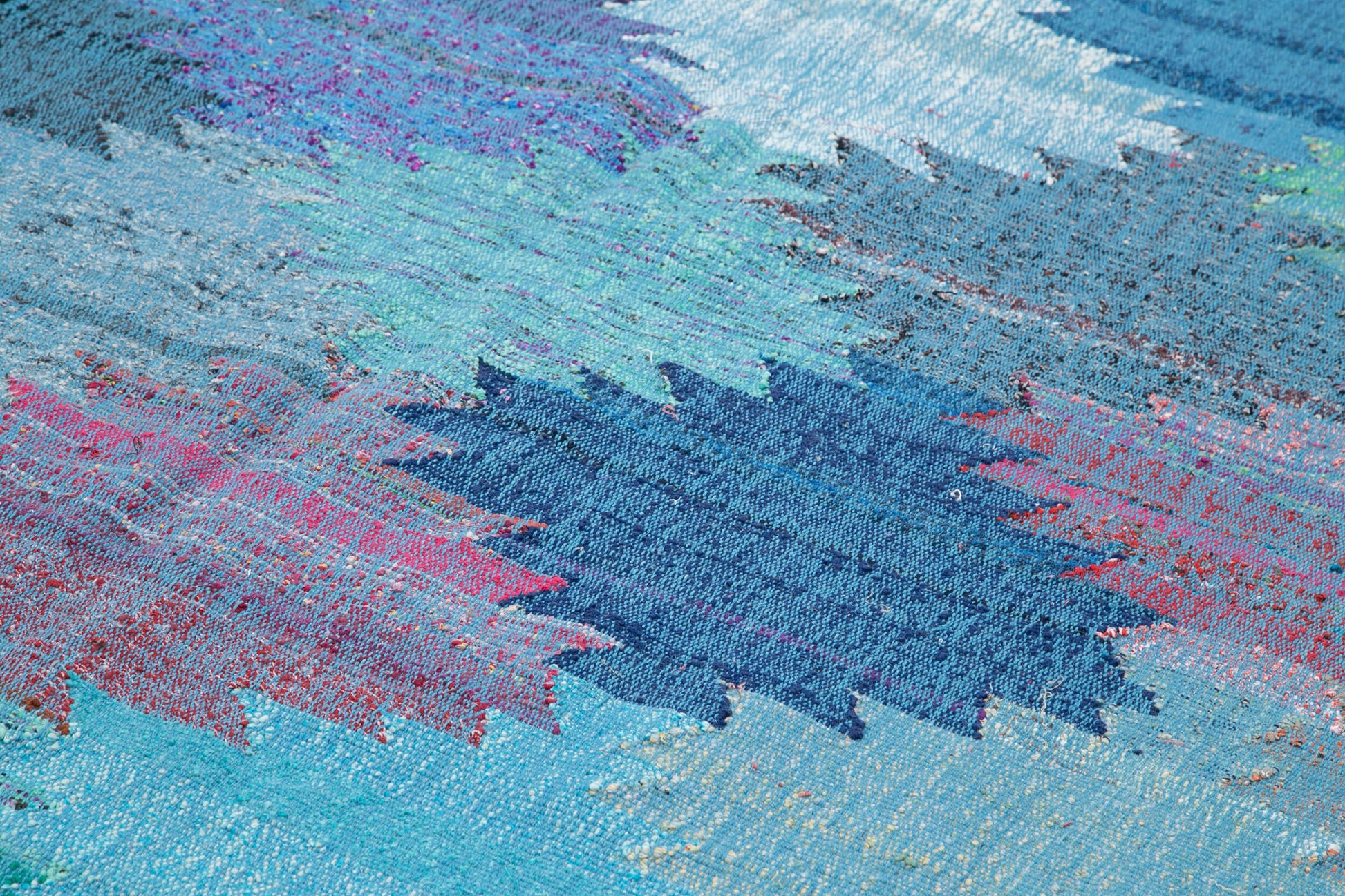 Scrap Mavi Geometrik Pamuk Yün El Dokuma Halısı 250x440 Agacan