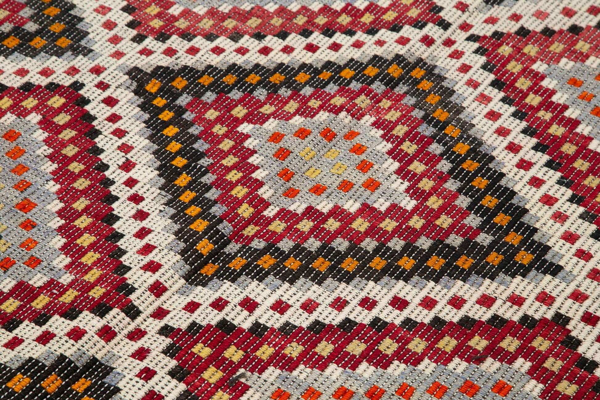 Geometric Kilim Beyaz Geometrik Keçi Tüyü El Dokuma Halısı 181x343 Agacan