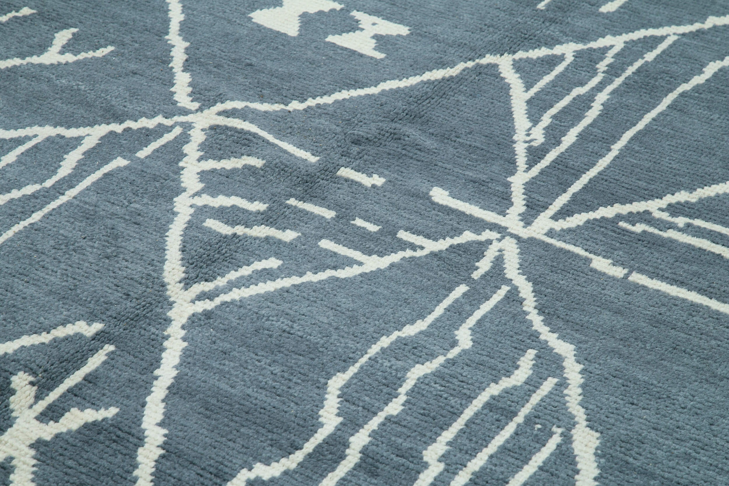 Morocco Gri Geometrik Yün Pamuk El Dokuma Halısı 300x424 Agacan