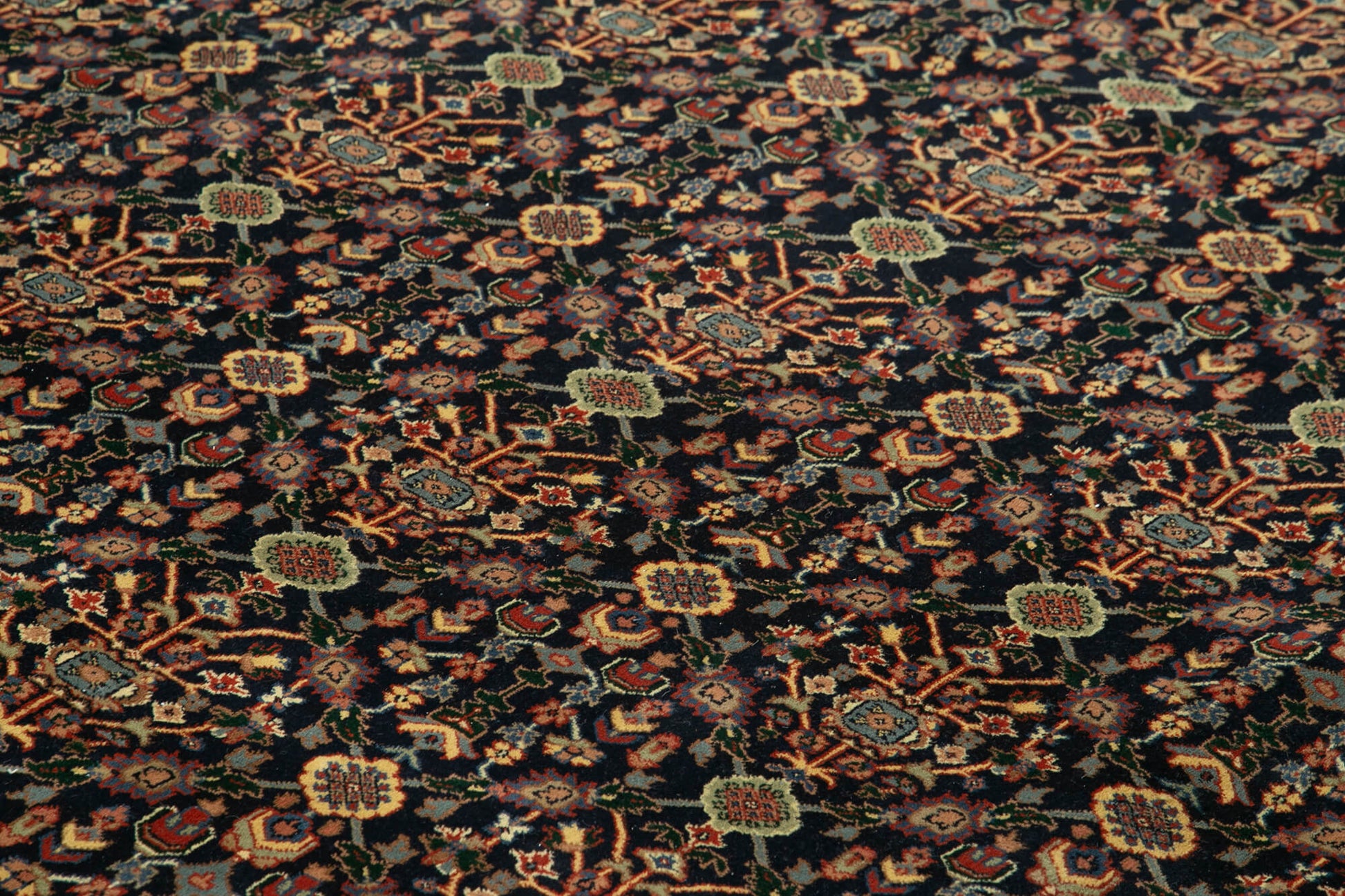 Tebriz Kahverengi Klasik Pamuk Yün El Dokuma Halısı 348x371 Agacan