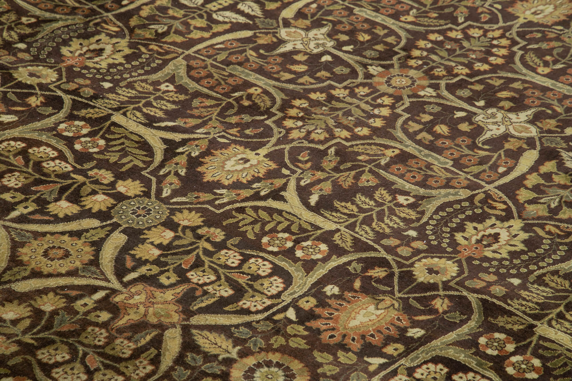 Tebriz Kahverengi Klasik Pamuk Yün El Dokuma Halısı 377x482 Agacan