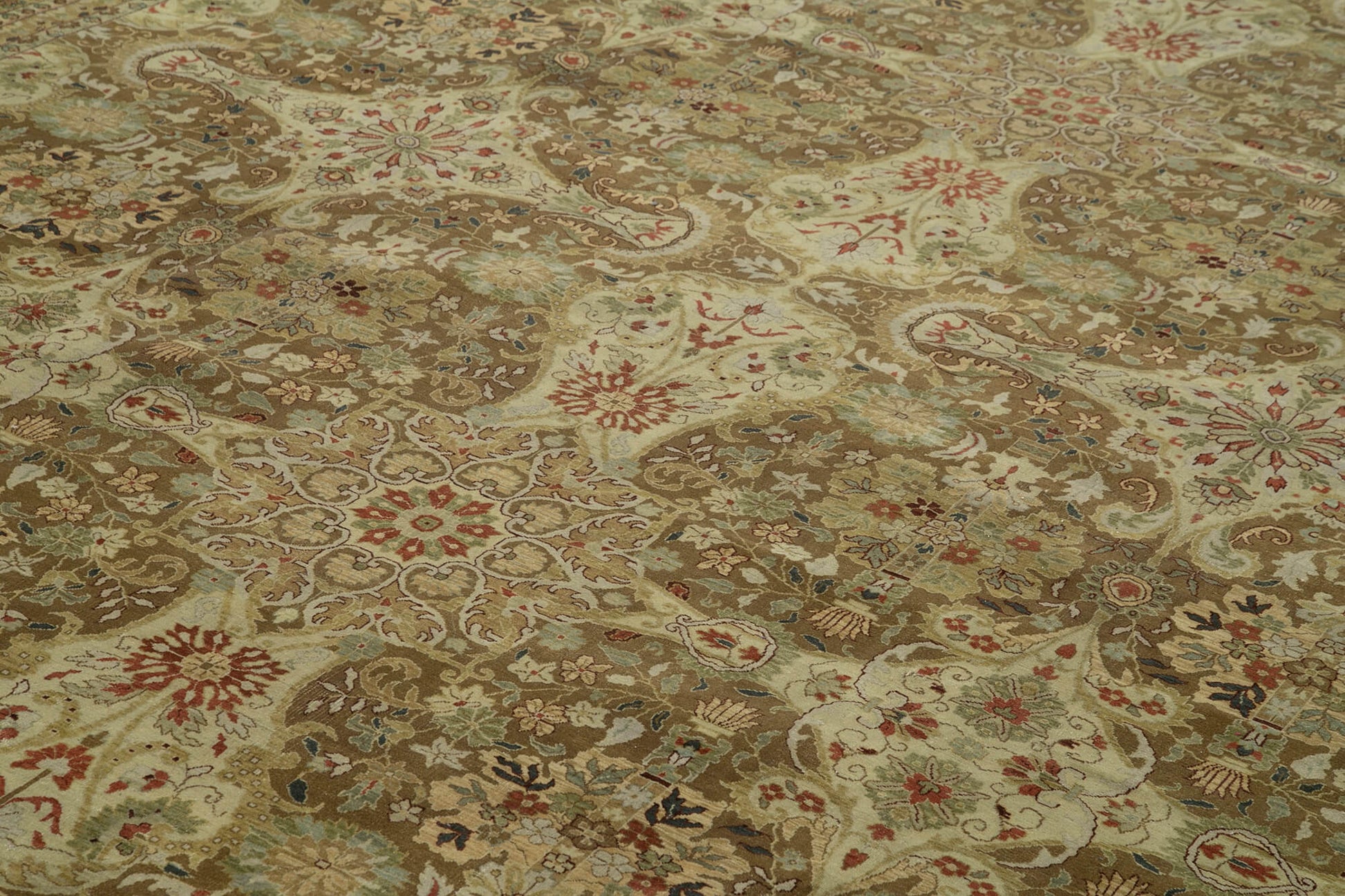 Tebriz Kahverengi Klasik Pamuk Yün El Dokuma Halısı 340x540 Agacan