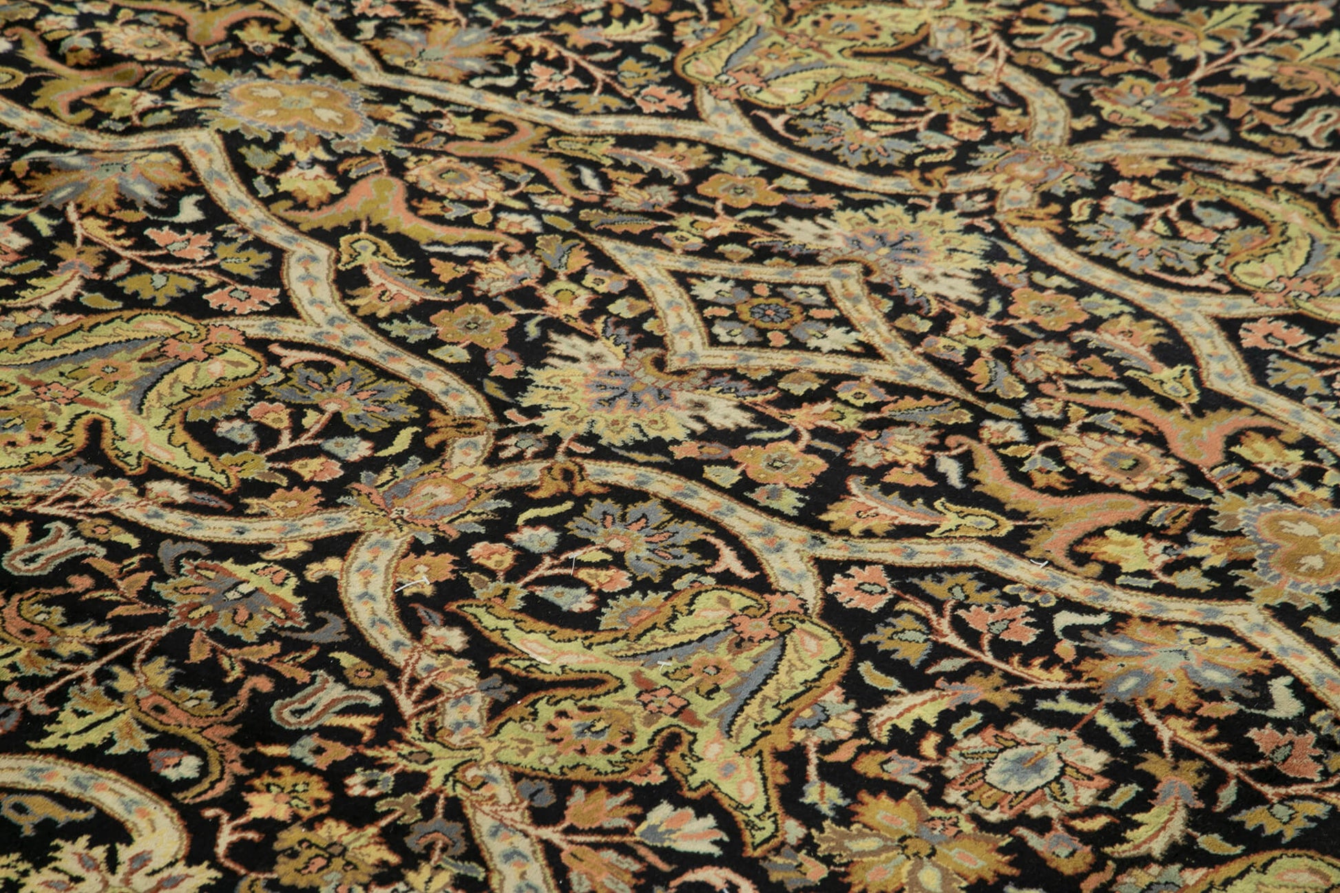 Tebriz Kahverengi Klasik Pamuk Yün El Dokuma Halısı 350x442 Agacan