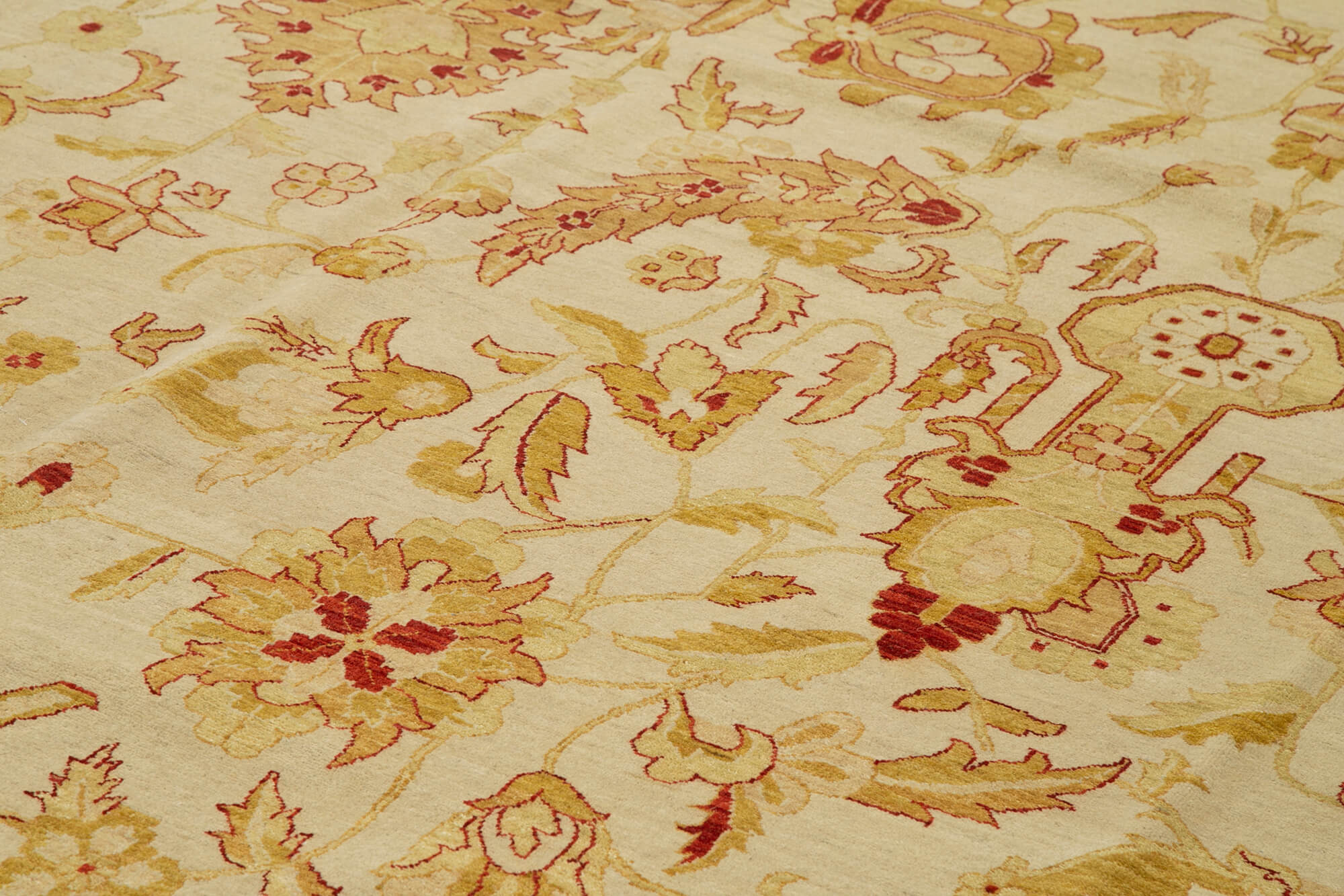 Tebriz Bej Klasik Pamuk Yün El Dokuma Halısı 368x573 Agacan